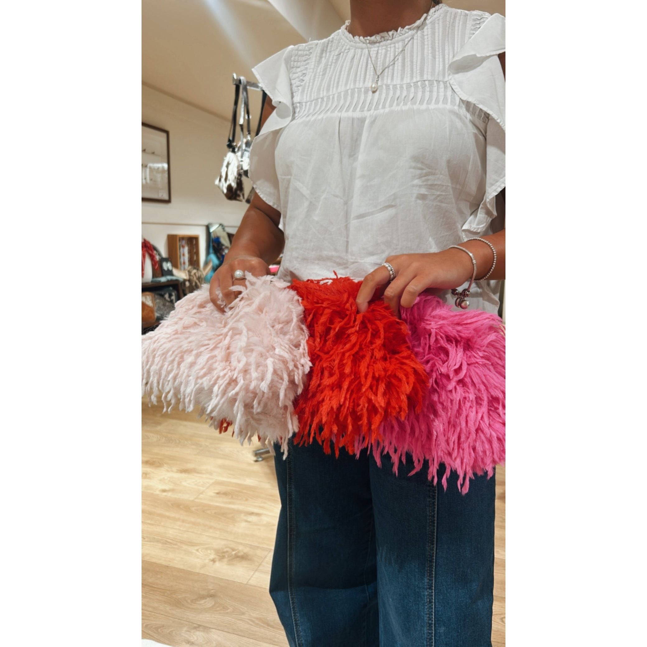 Feather clutch