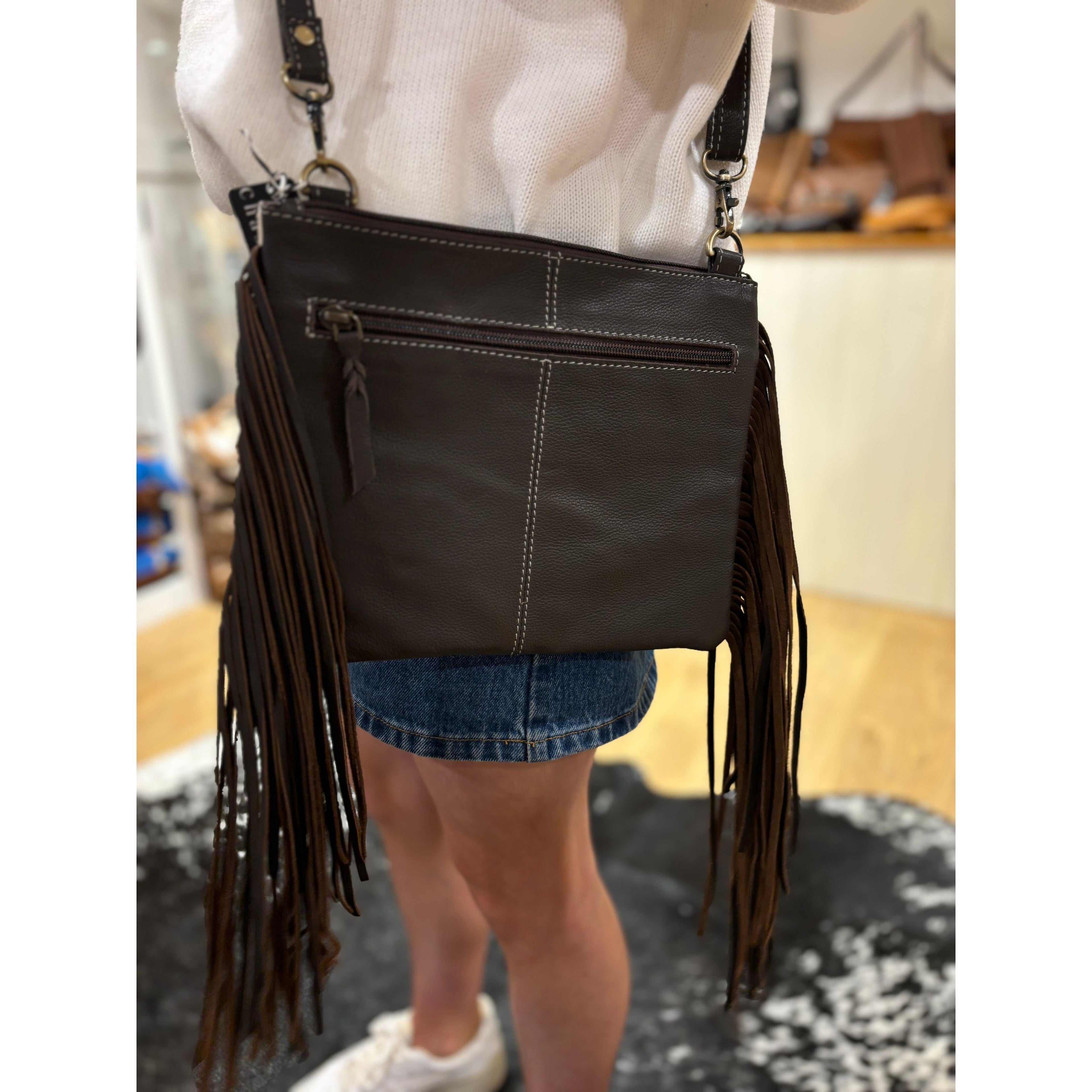 Cowhide Clutch Bag With Turquoise Stonework and Fringes – AB76