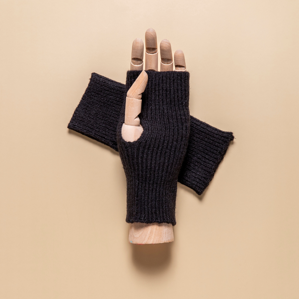 Ribbed Fingerless Gloves