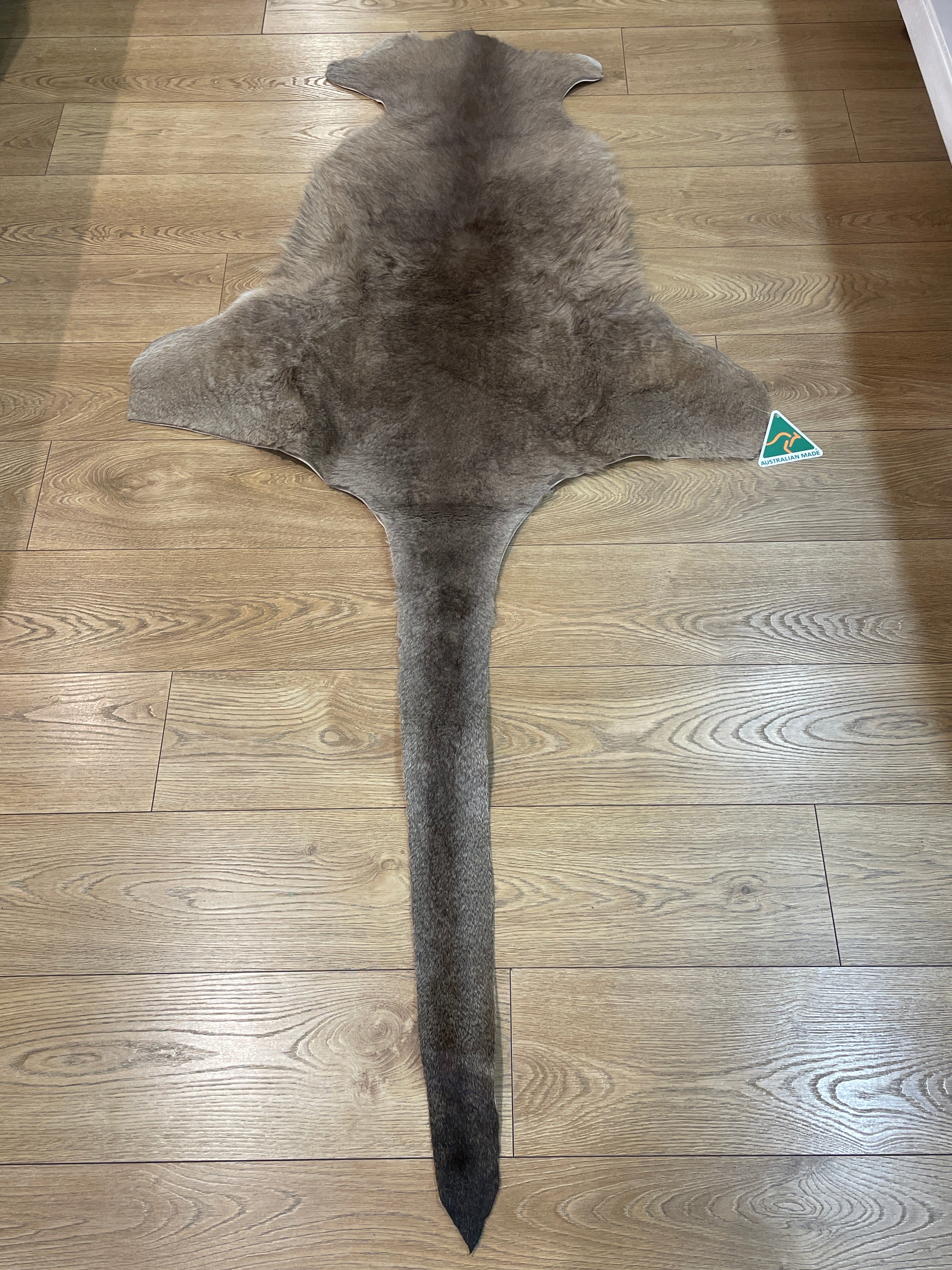 Australian Kangaroo Hide - Large (100cm plus tail )