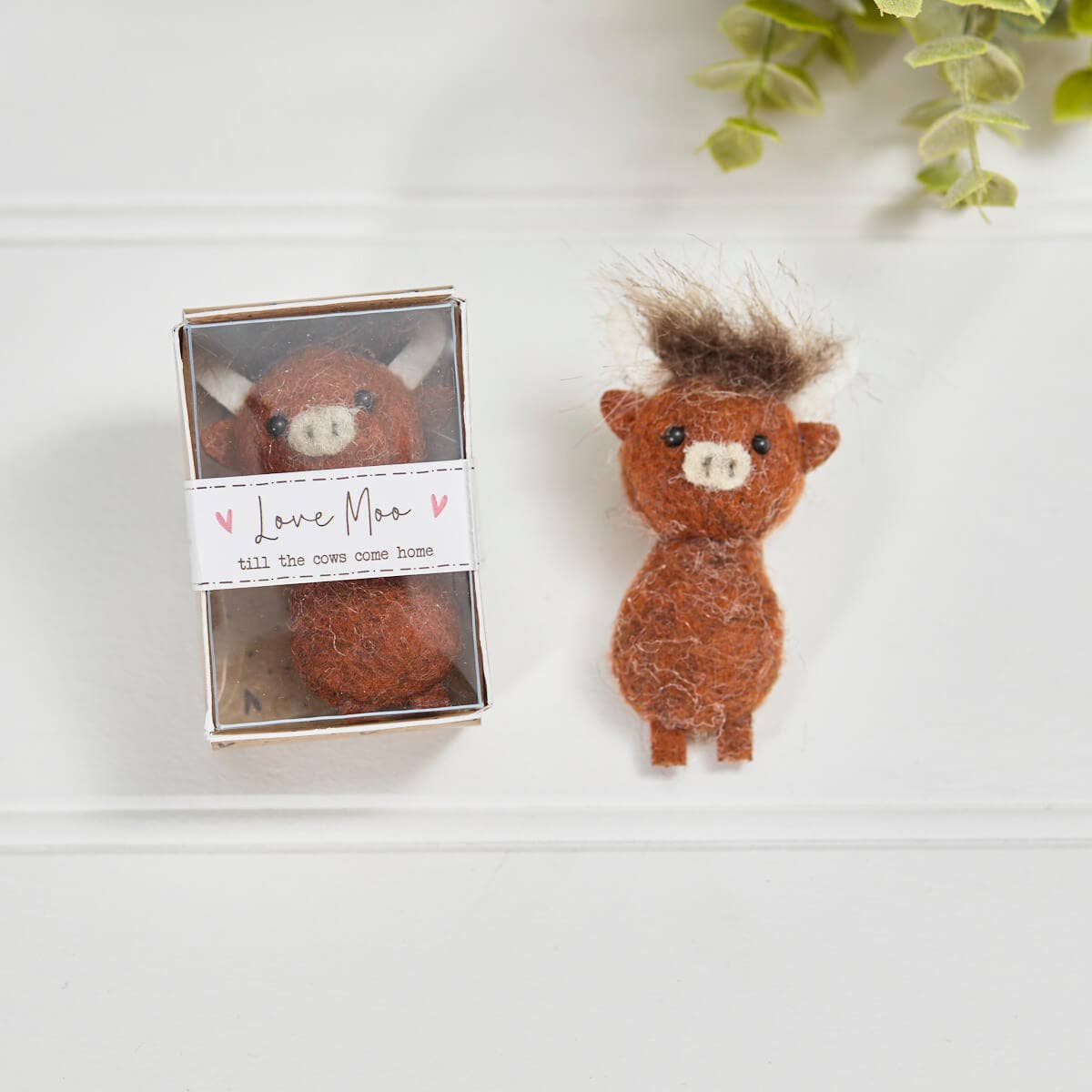 Tiny World - Highland Cow Keepsake 6cm