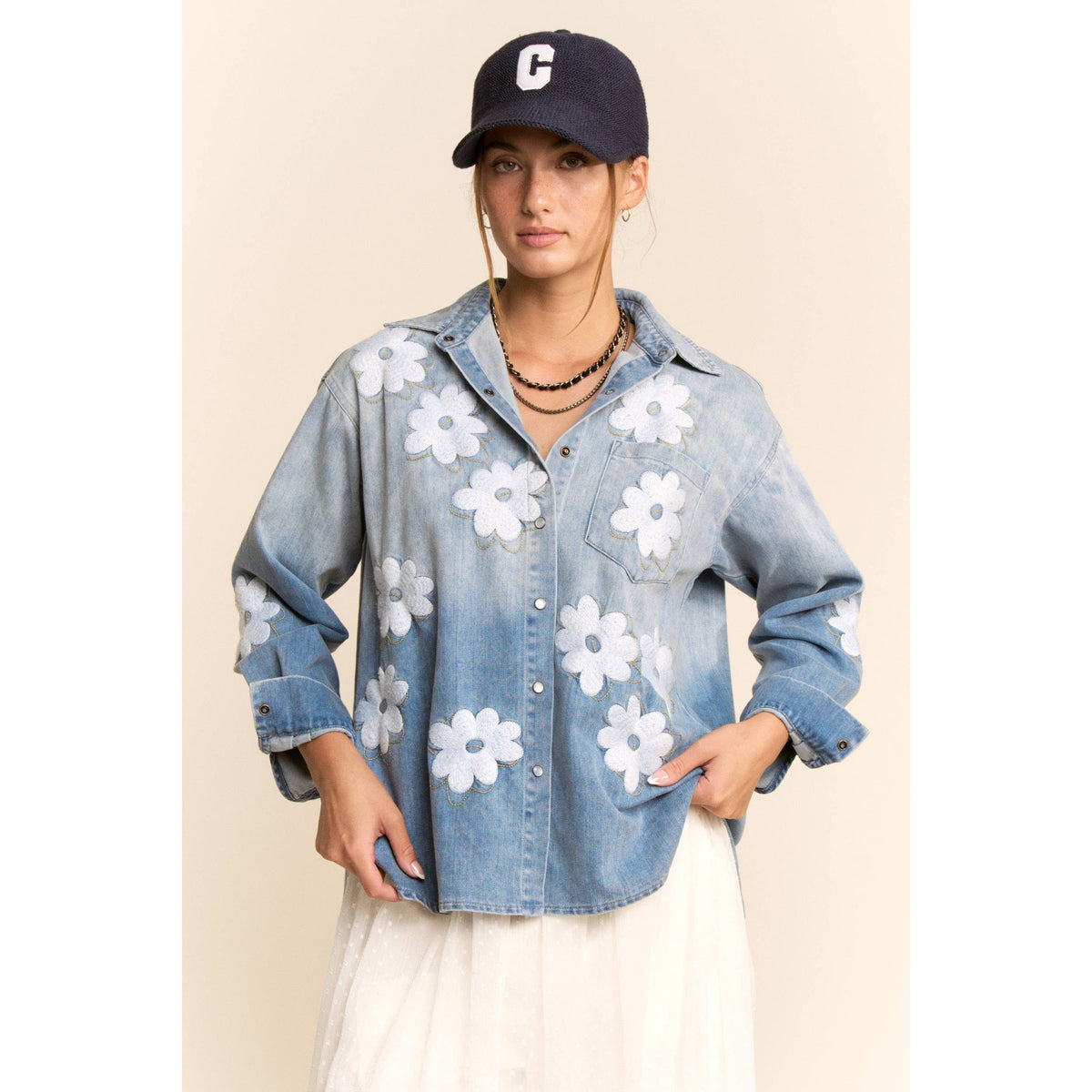 FLOWER EMBROIDERED BUTTON FRONT WASH DENIM SHIRT