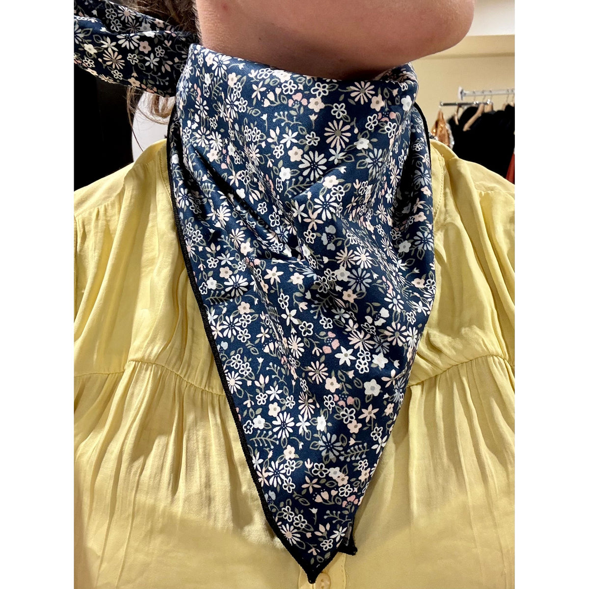 Wild Rags Foral