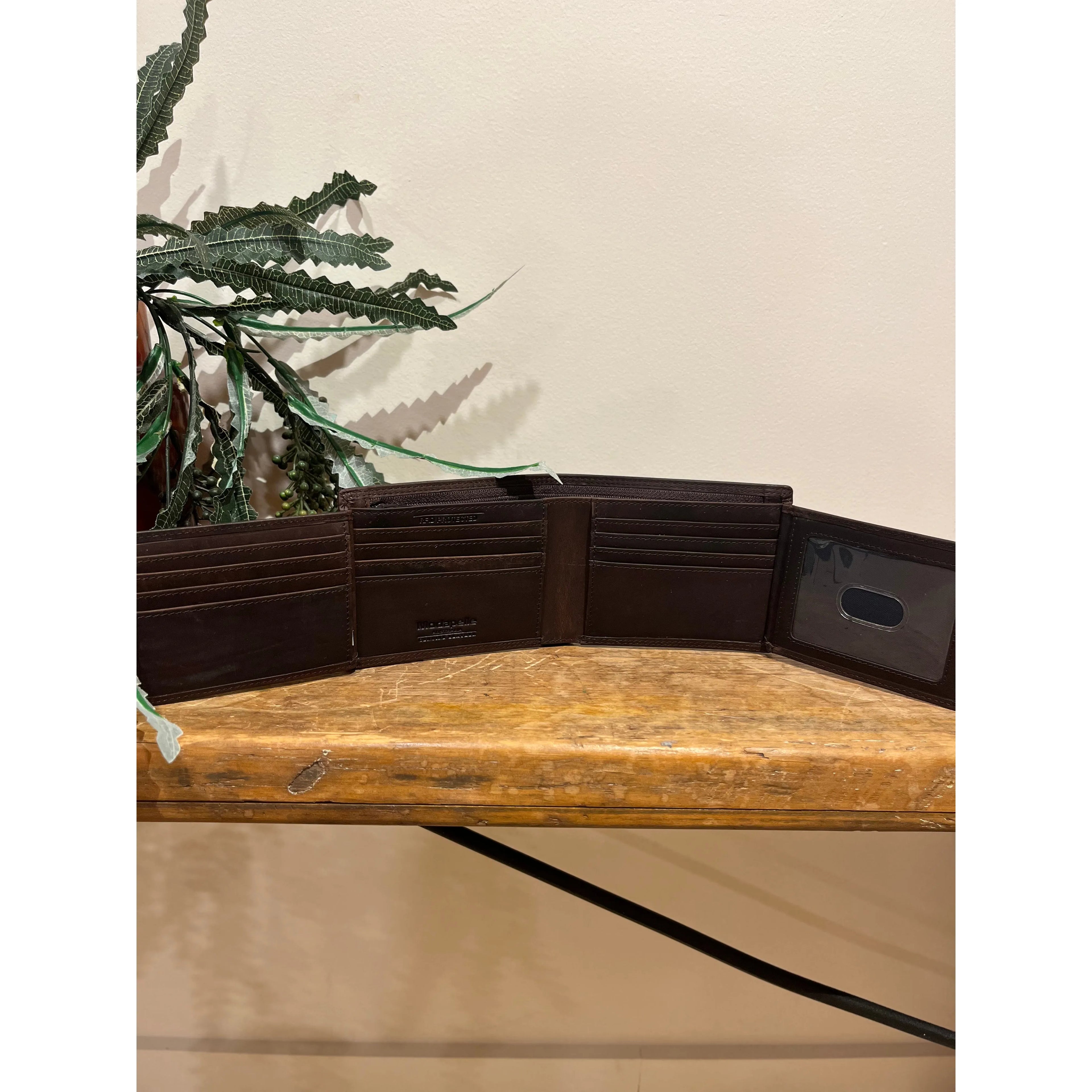 Chocolate Leather clip Wallet