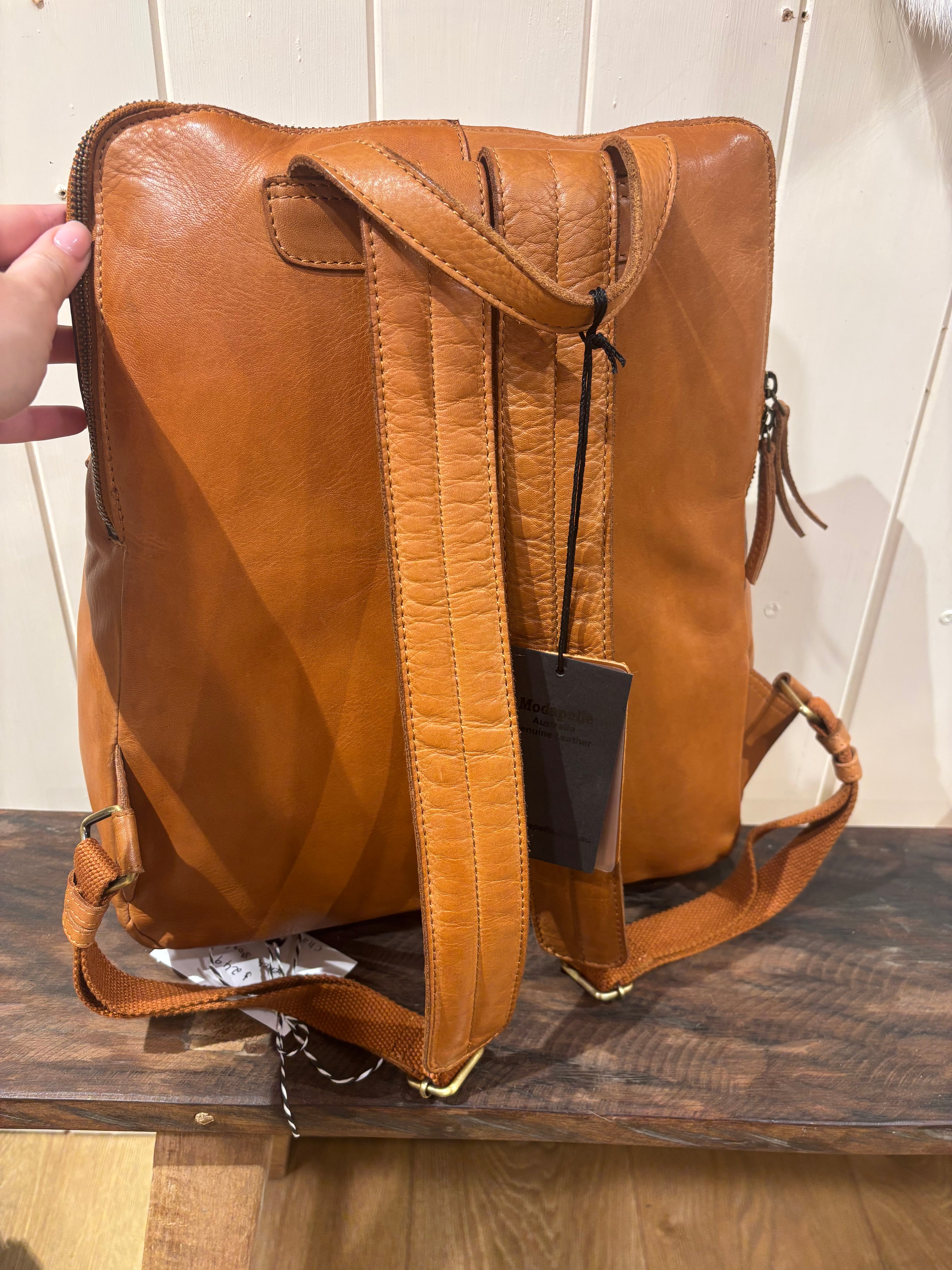 Vintage Leather Multi Zip Comp Back Pack 7875