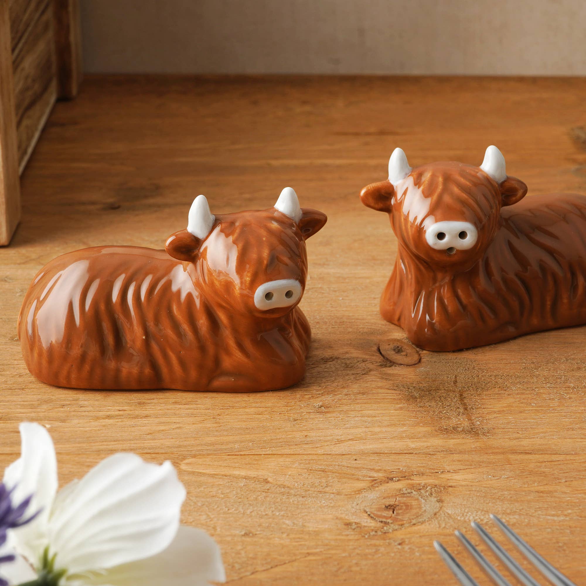 Bramble Farm Highland Cow salt & pepper set