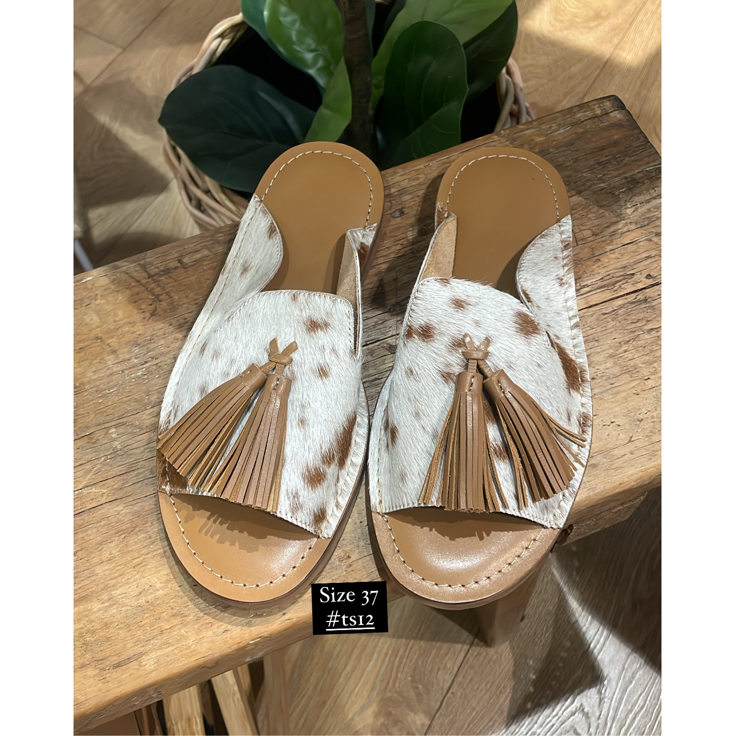 Hide Slide Shoes