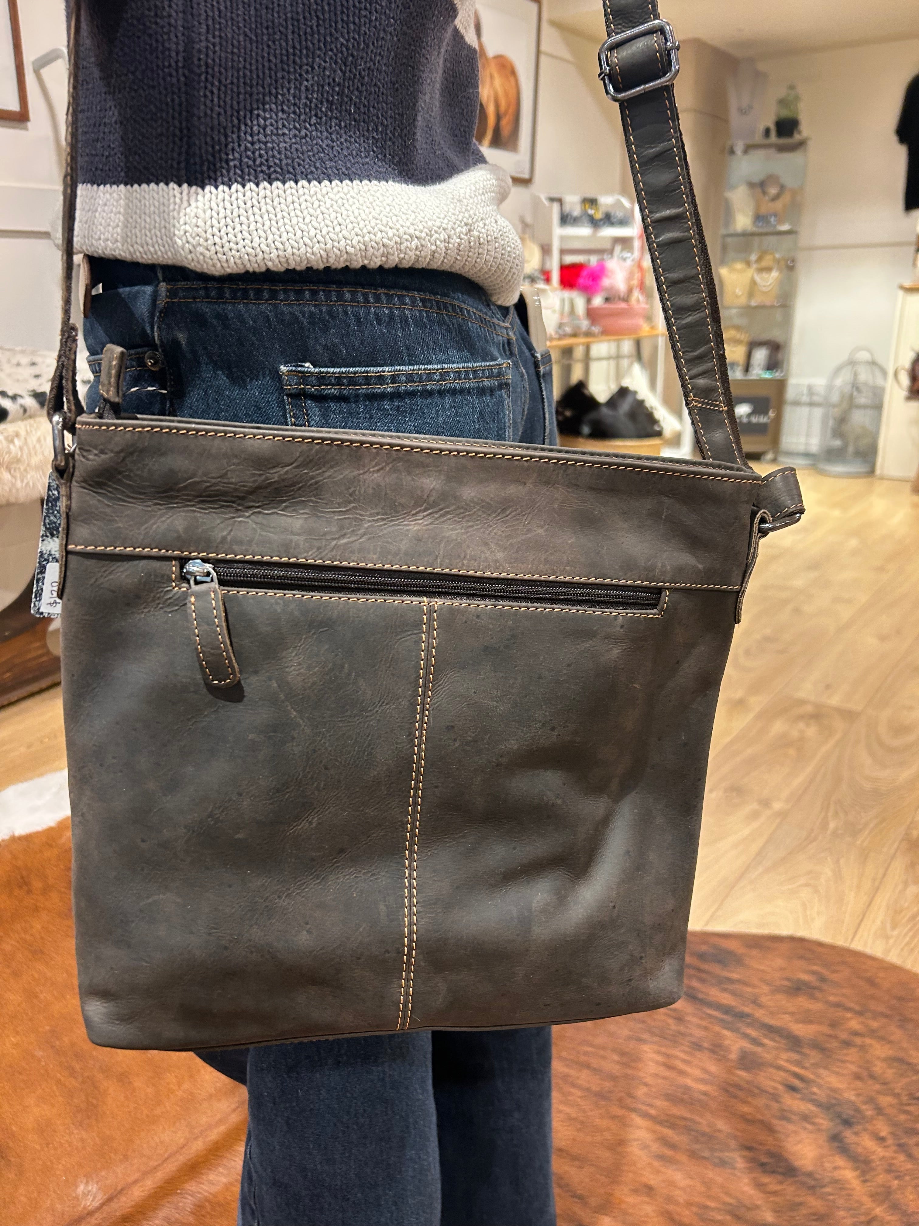 Leather Crossbody - GW001