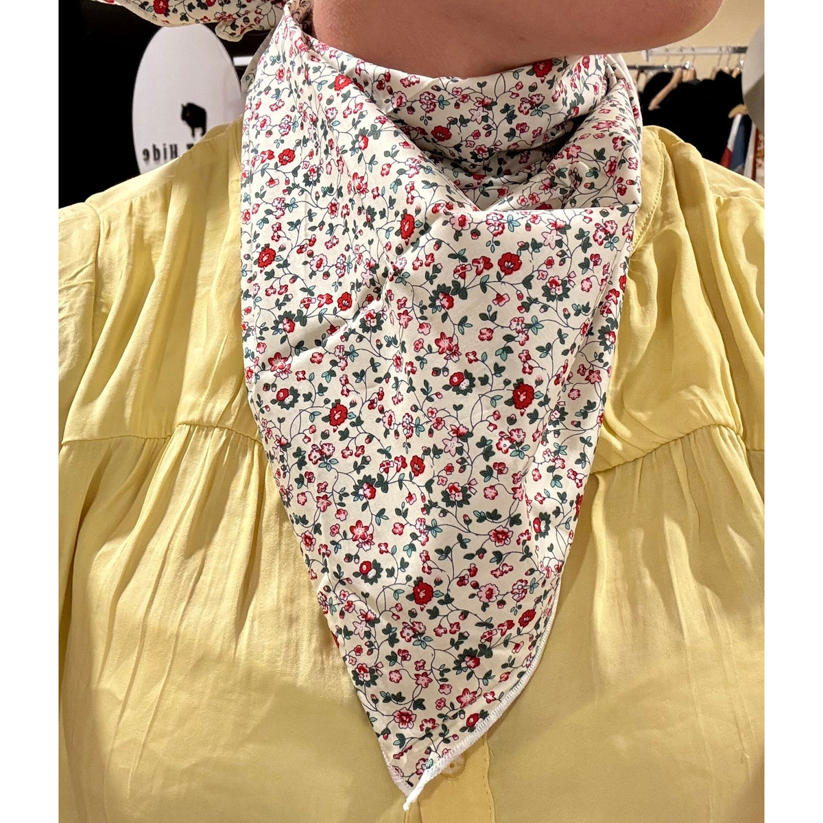 Wild Rags Foral