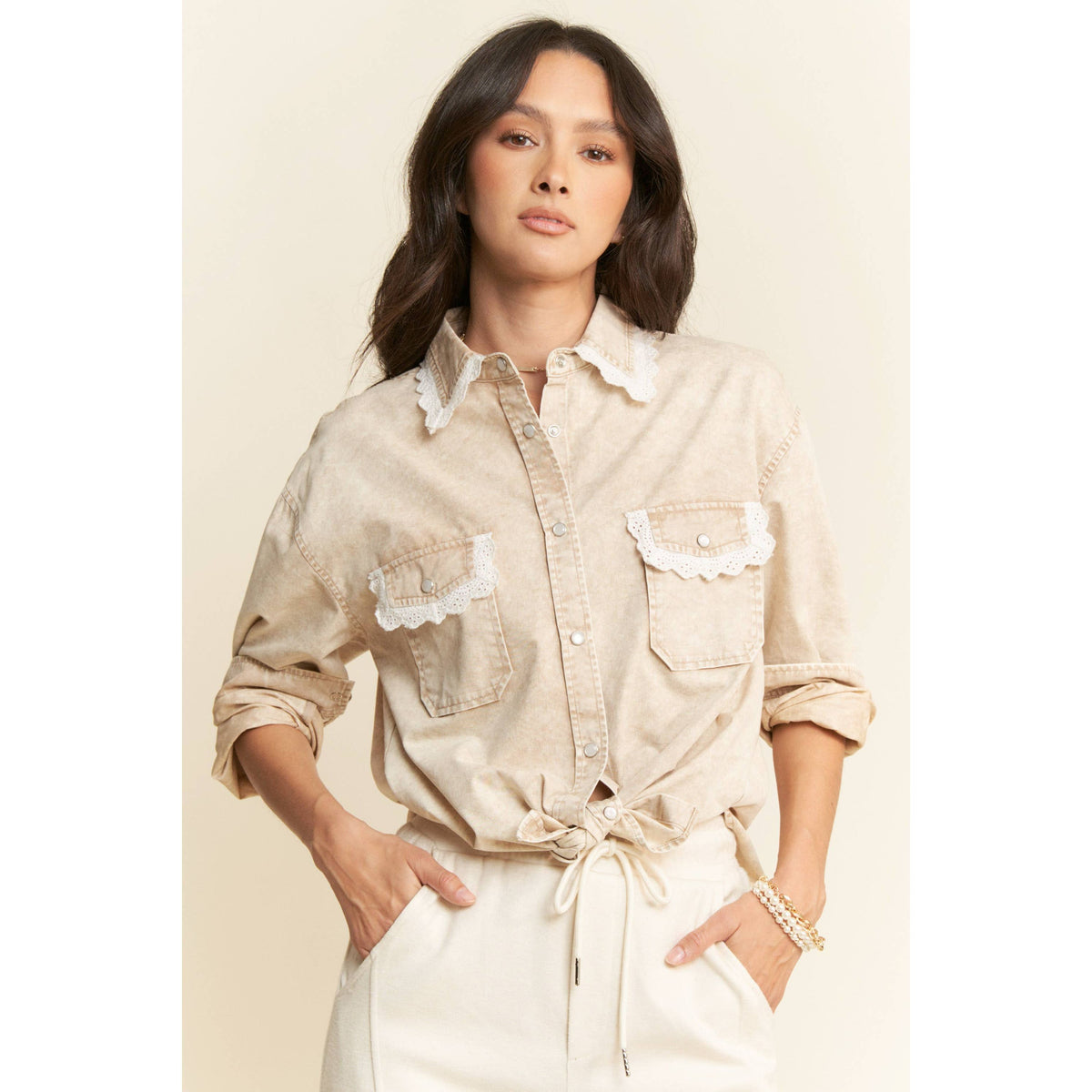 LIGHTWEIGHT WASHED LACE EDGE WAFFLE KNIT SHIRT