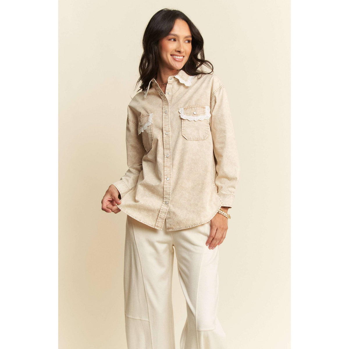 LIGHTWEIGHT WASHED LACE EDGE WAFFLE KNIT SHIRT
