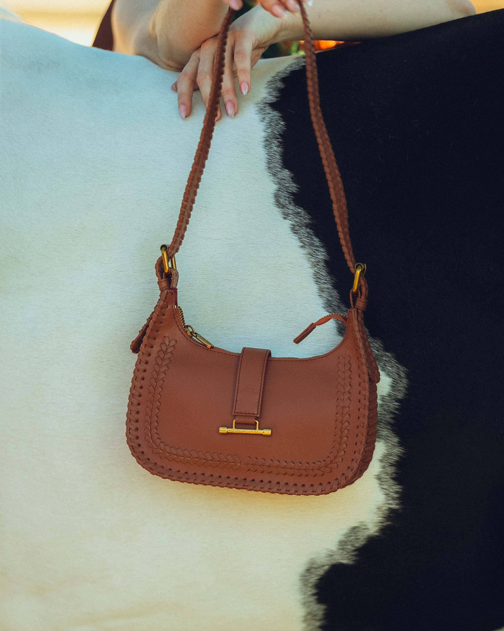 Dannia Medium Purse - Saddle Brown