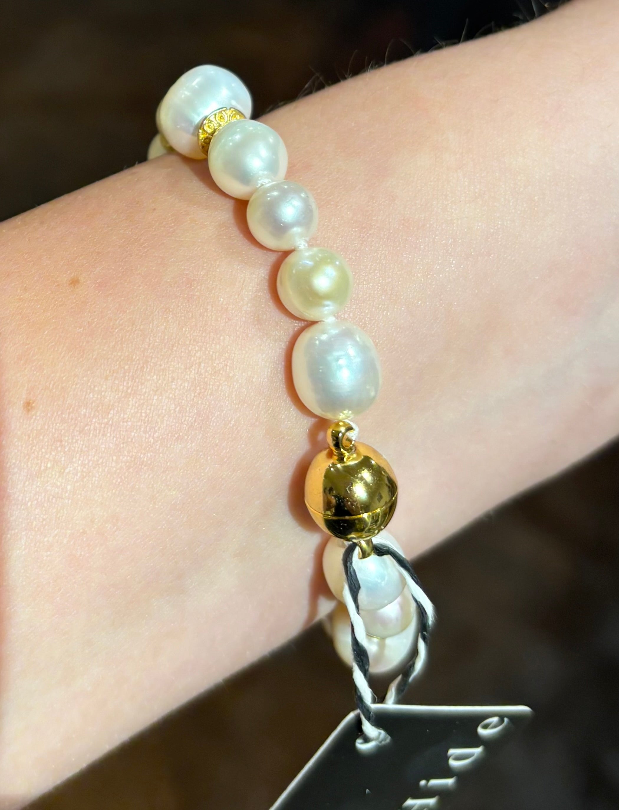 Freshwater Pearls and gold plated bead bracelet