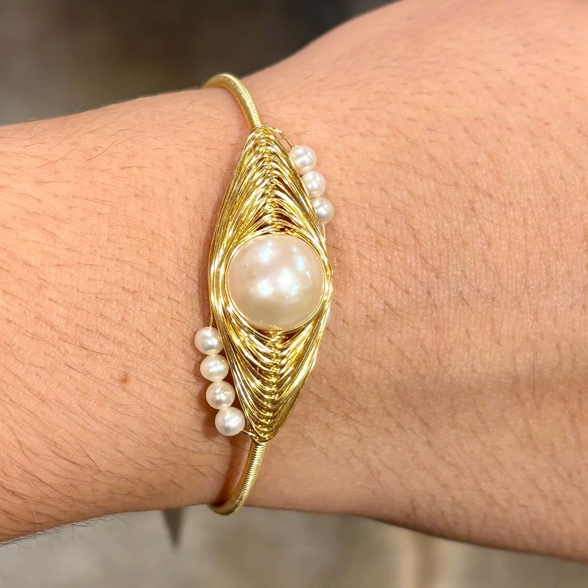 Pearl gold wire cuff