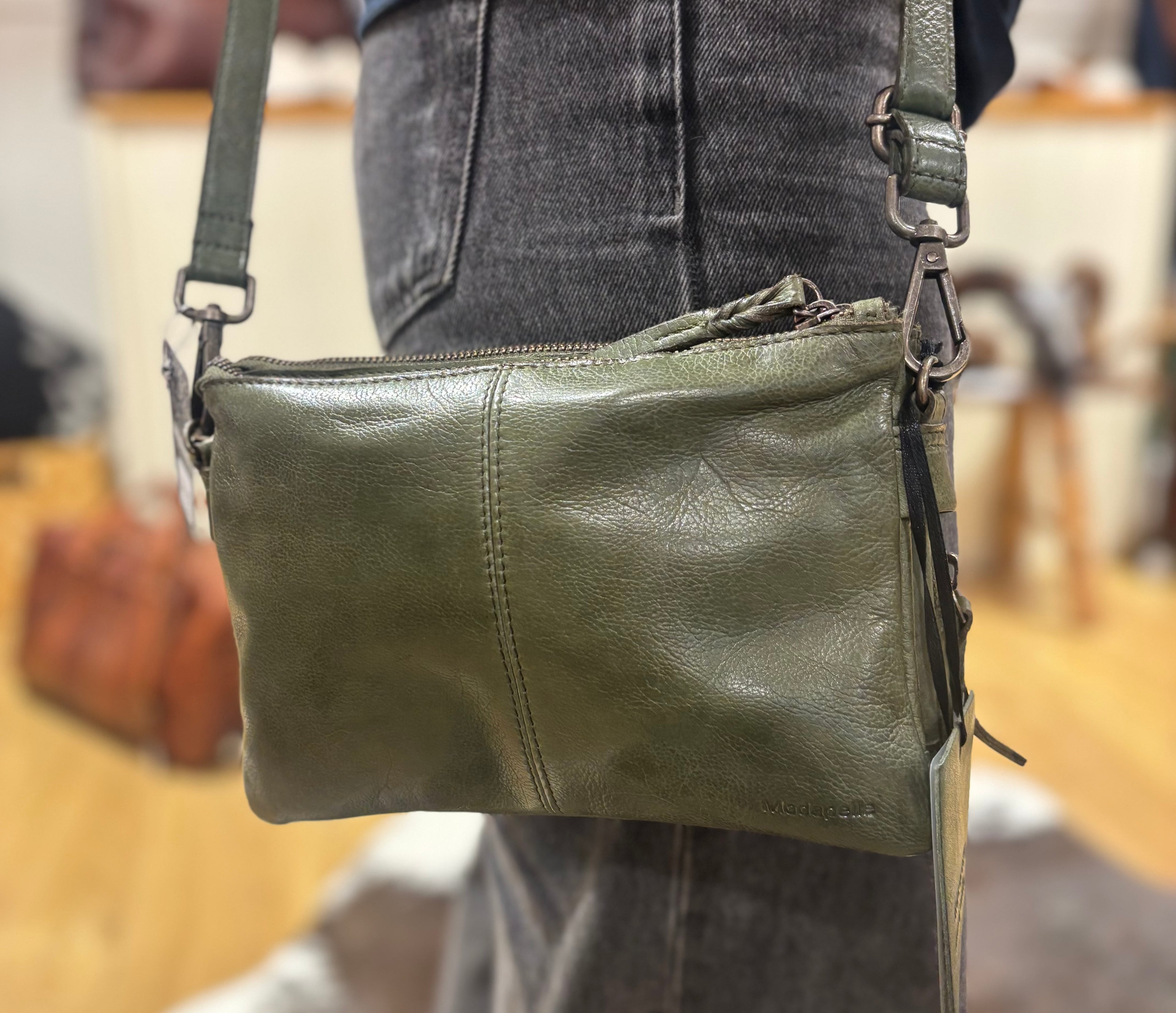 Leather cross body/ shoulder bag