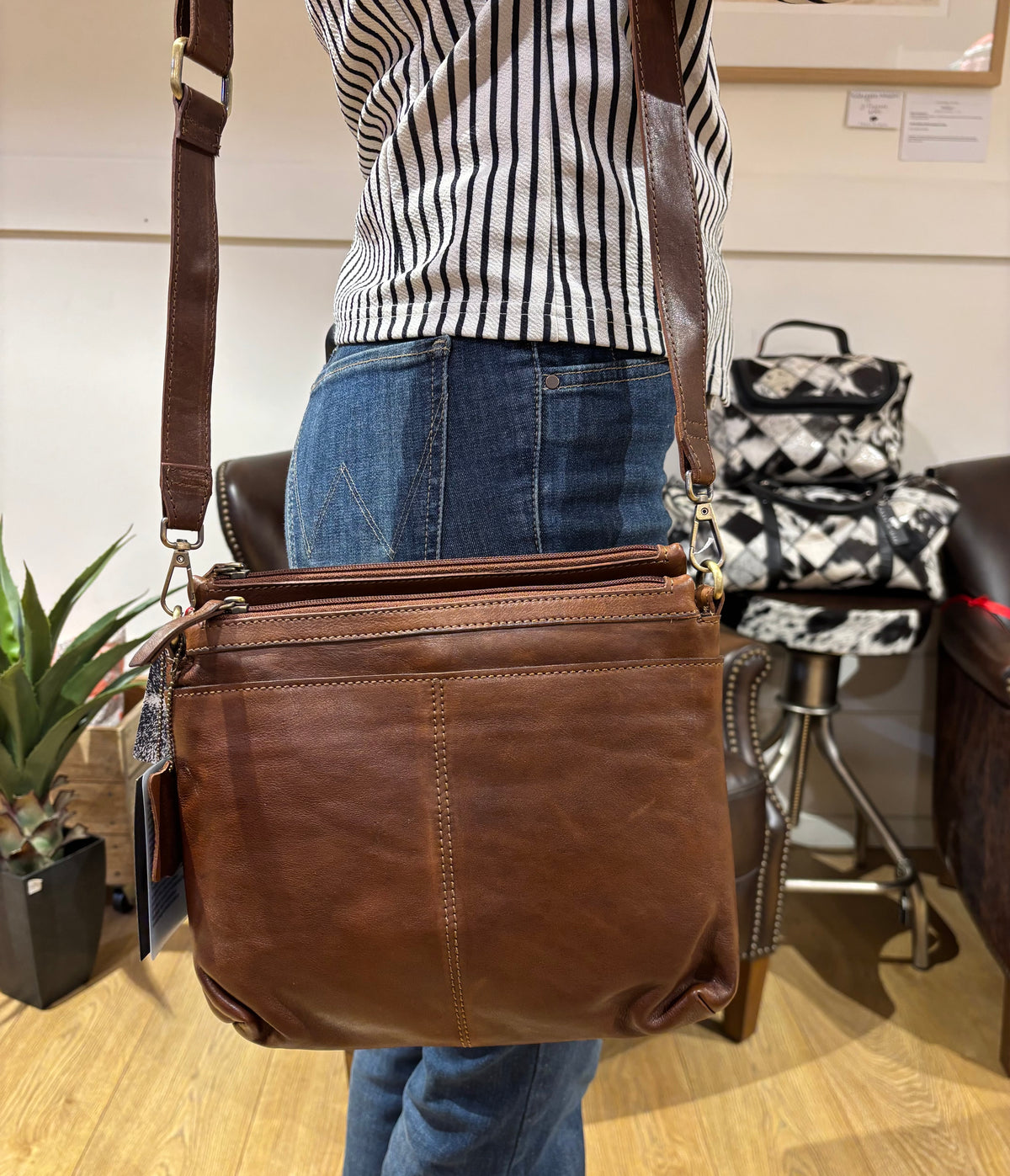 Cognac Soft Leather crossbody 6803