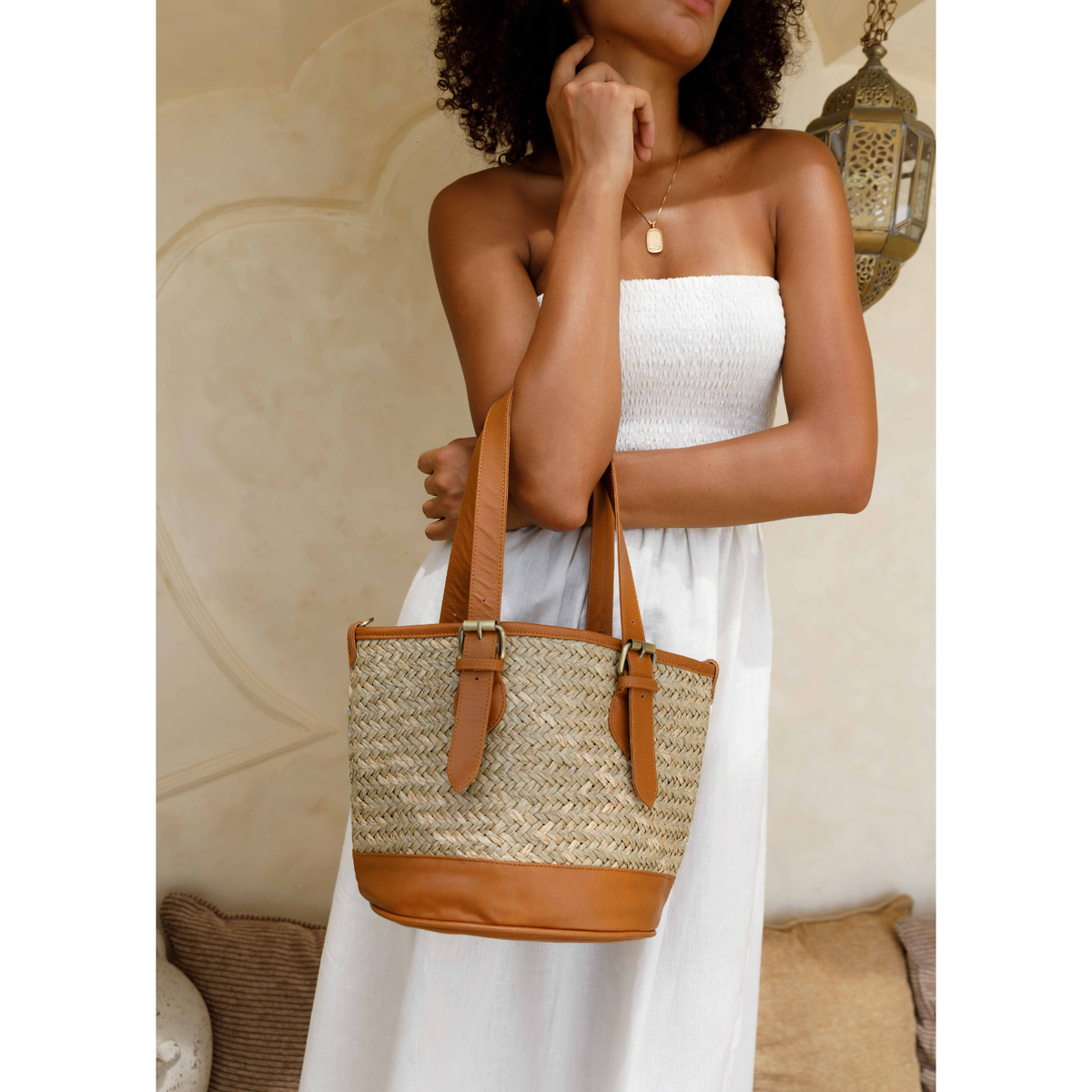 Odette Bucket Bag // Tan