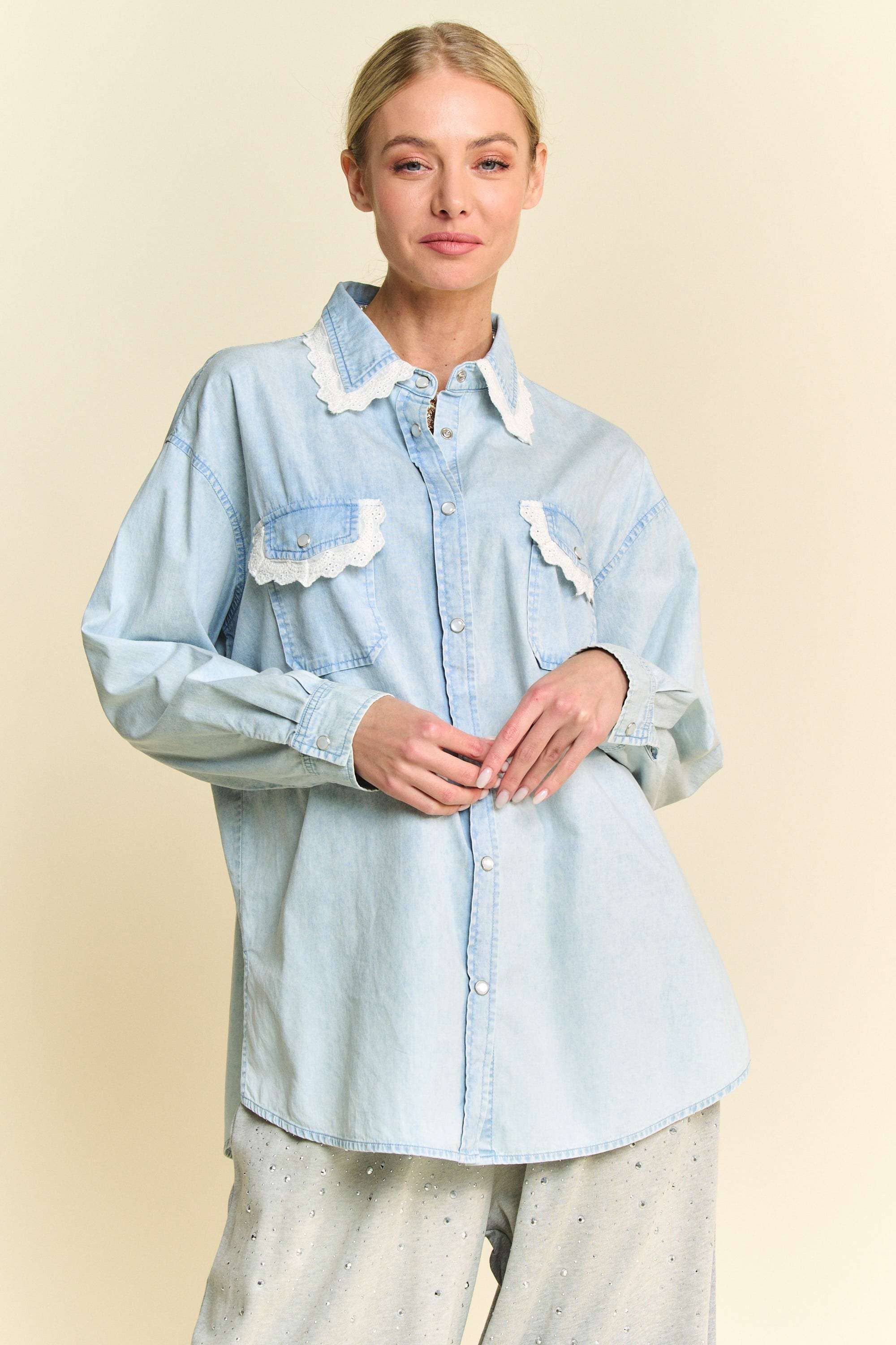 LIGHTWEIGHT WASHED LACE EDGE WAFFLE KNIT SHIRT