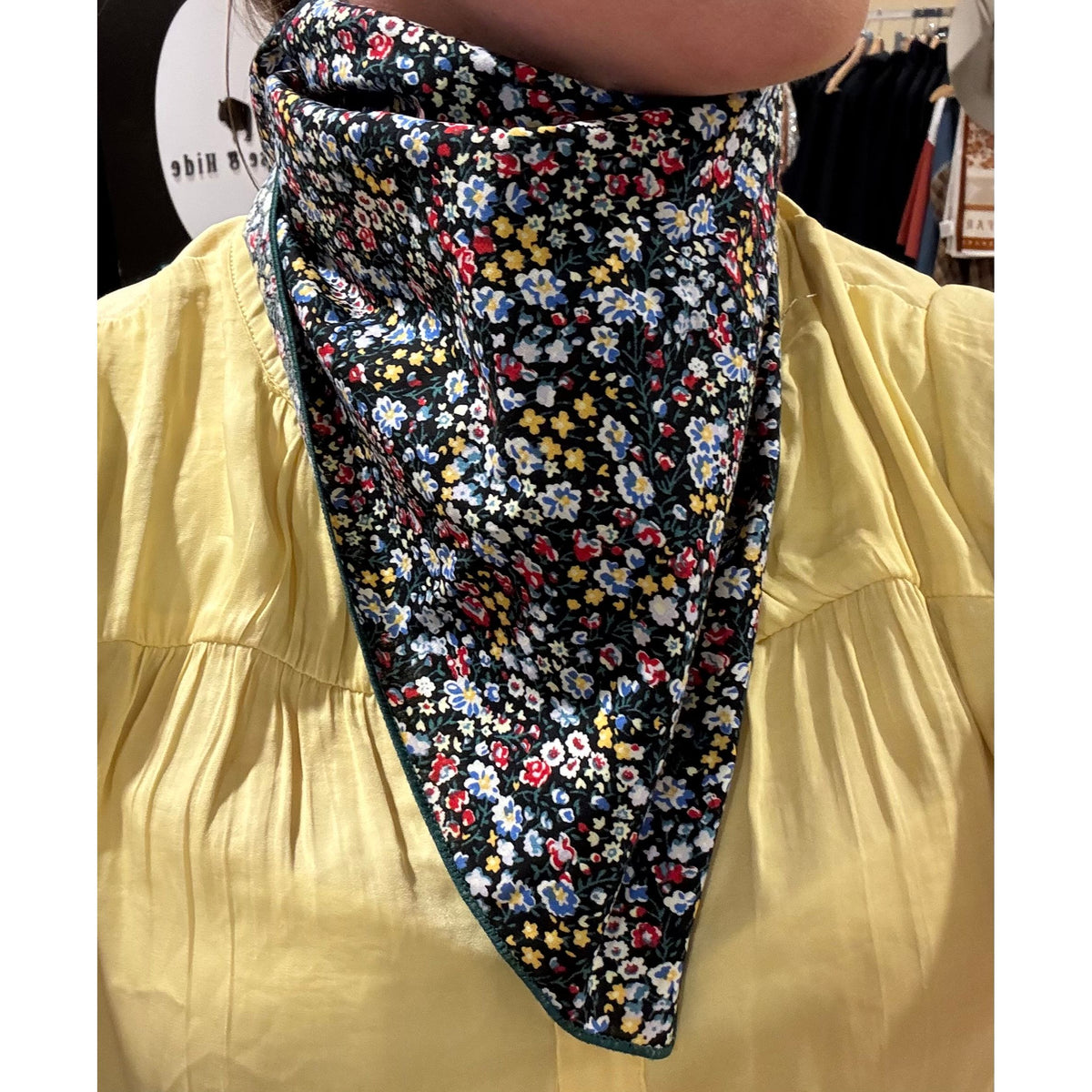Wild Rags Foral