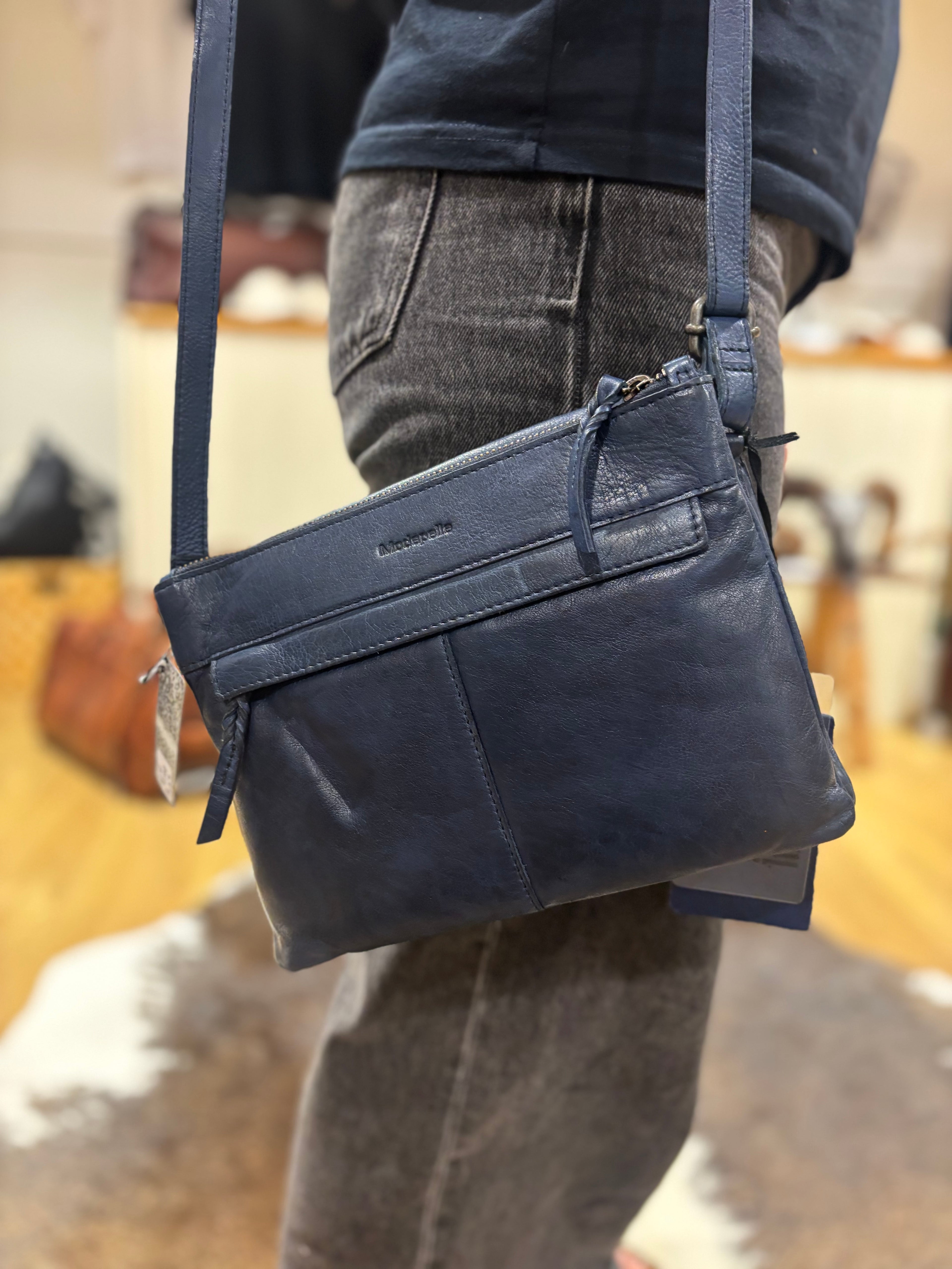 Navy leather shoulder/ cross body bag