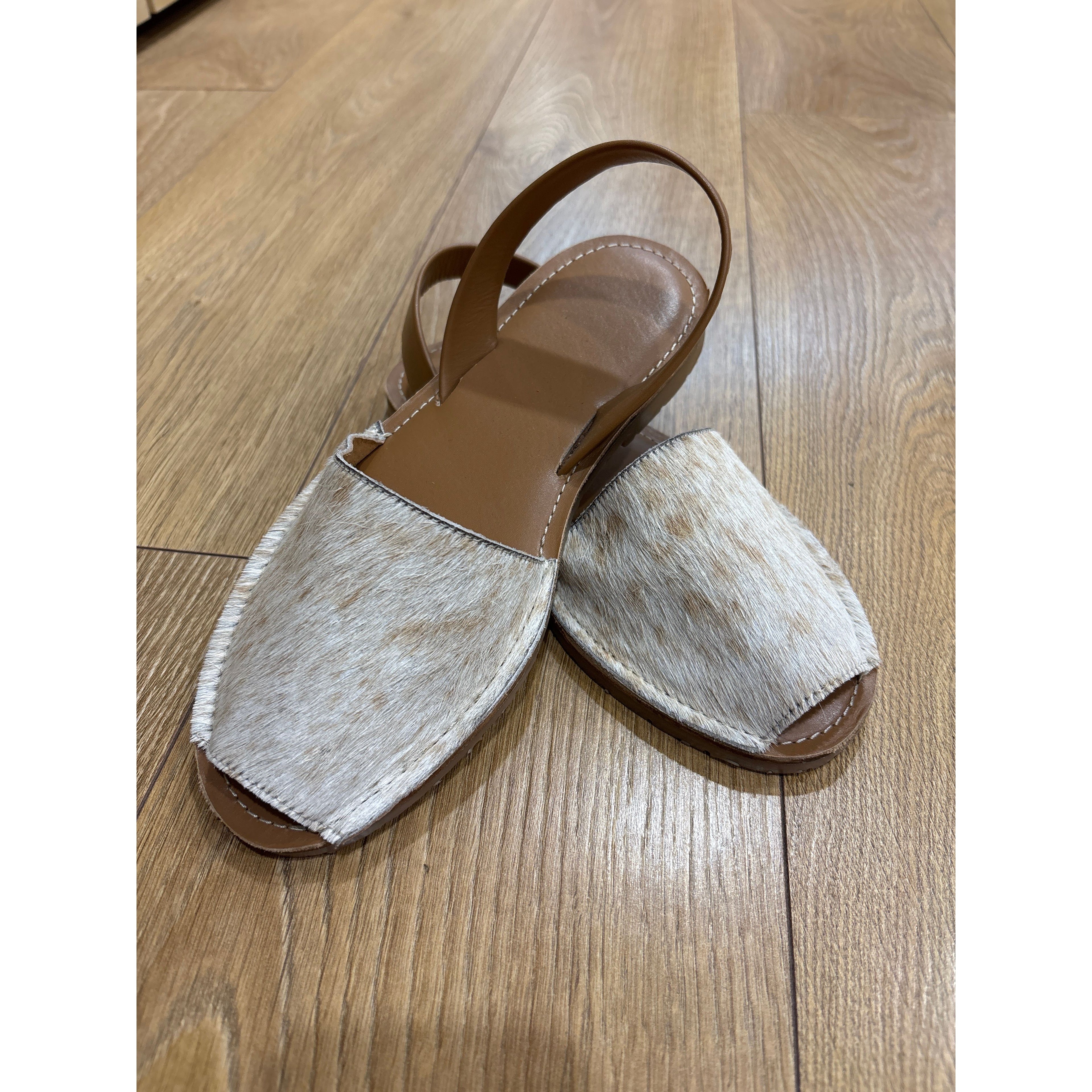 Cowhide Shoes Sling back
