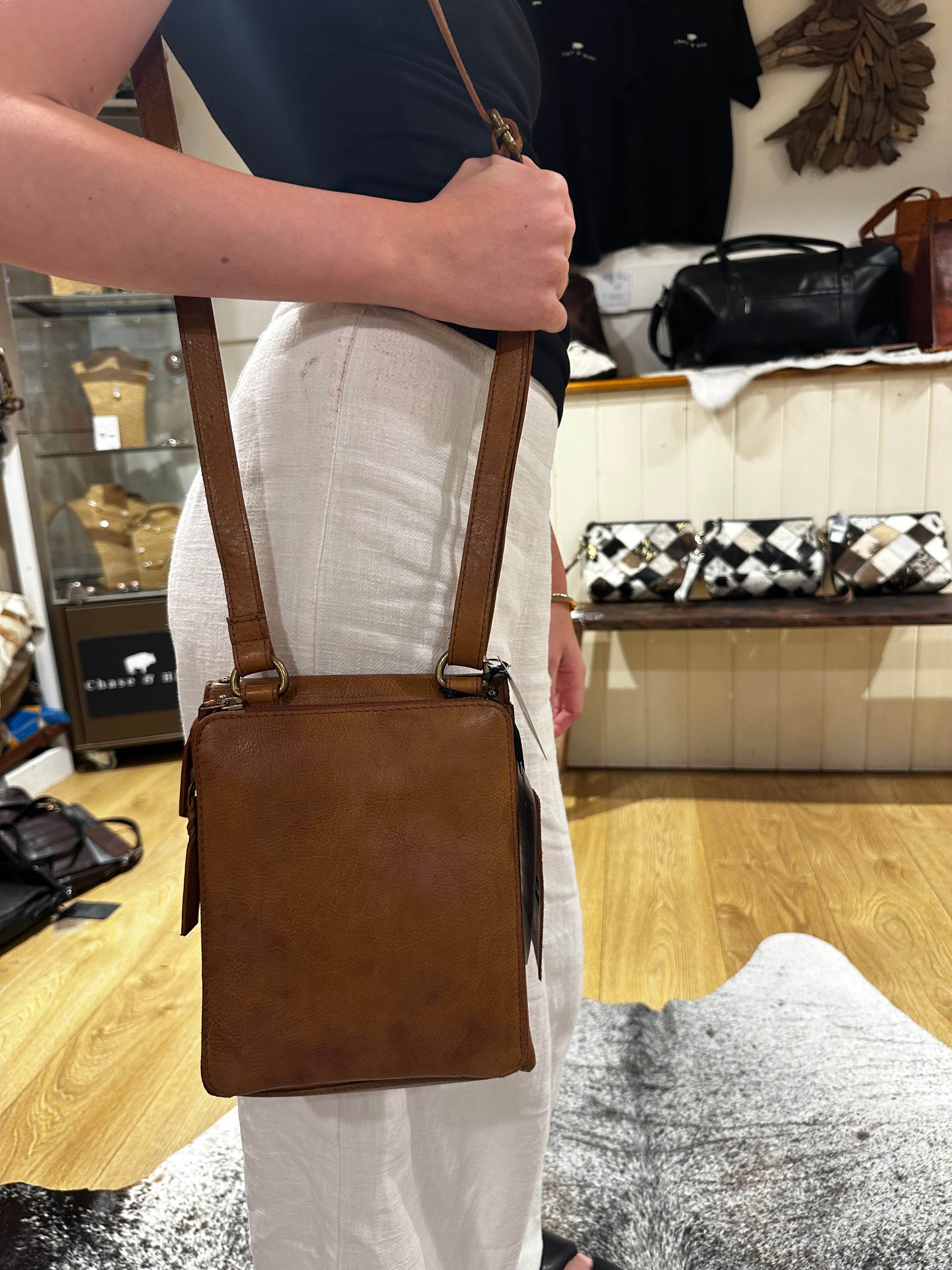 Leather shoulder/ cross body bag