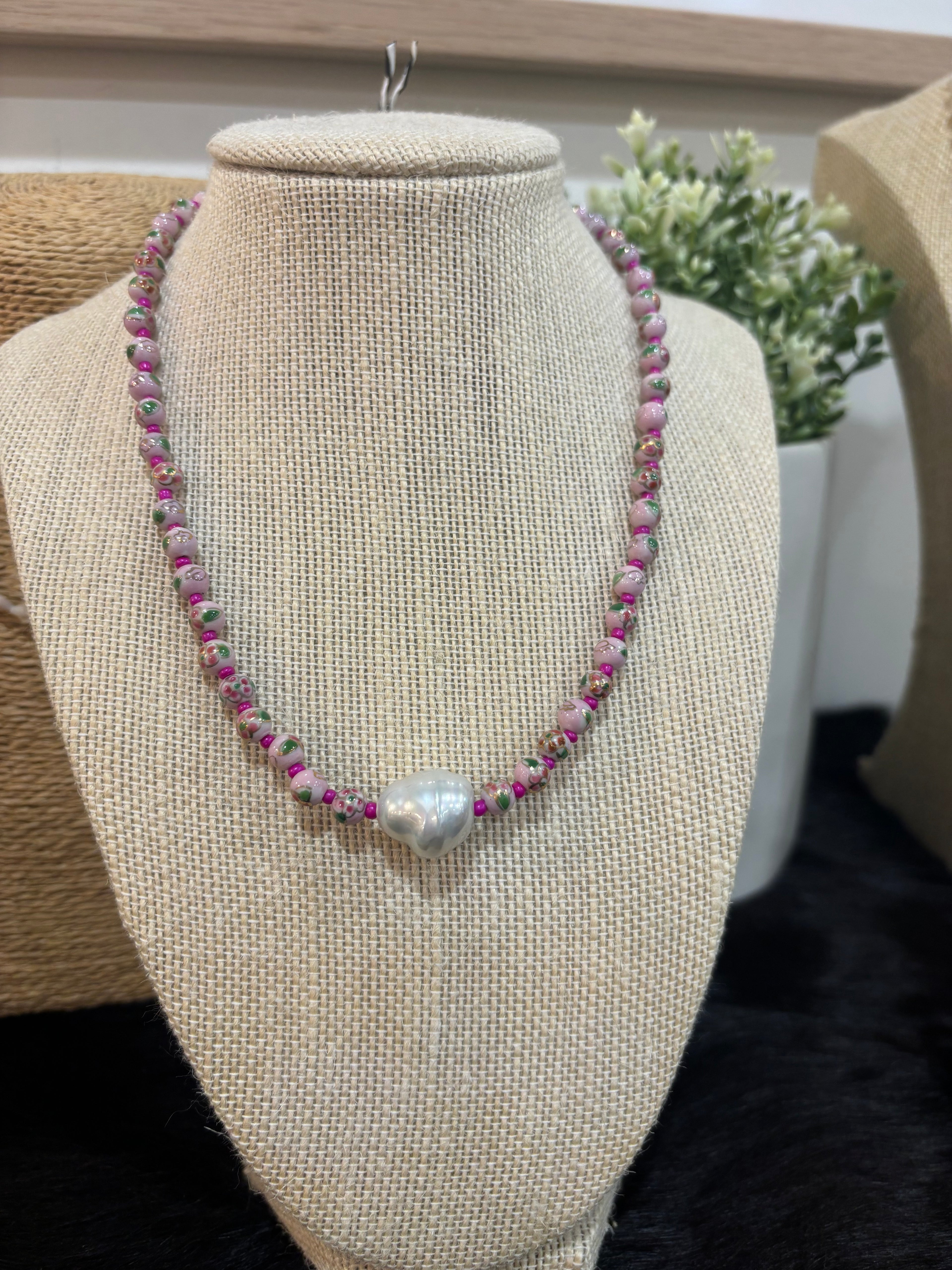 Hand painted porcelain Spanish Pearl Necklace