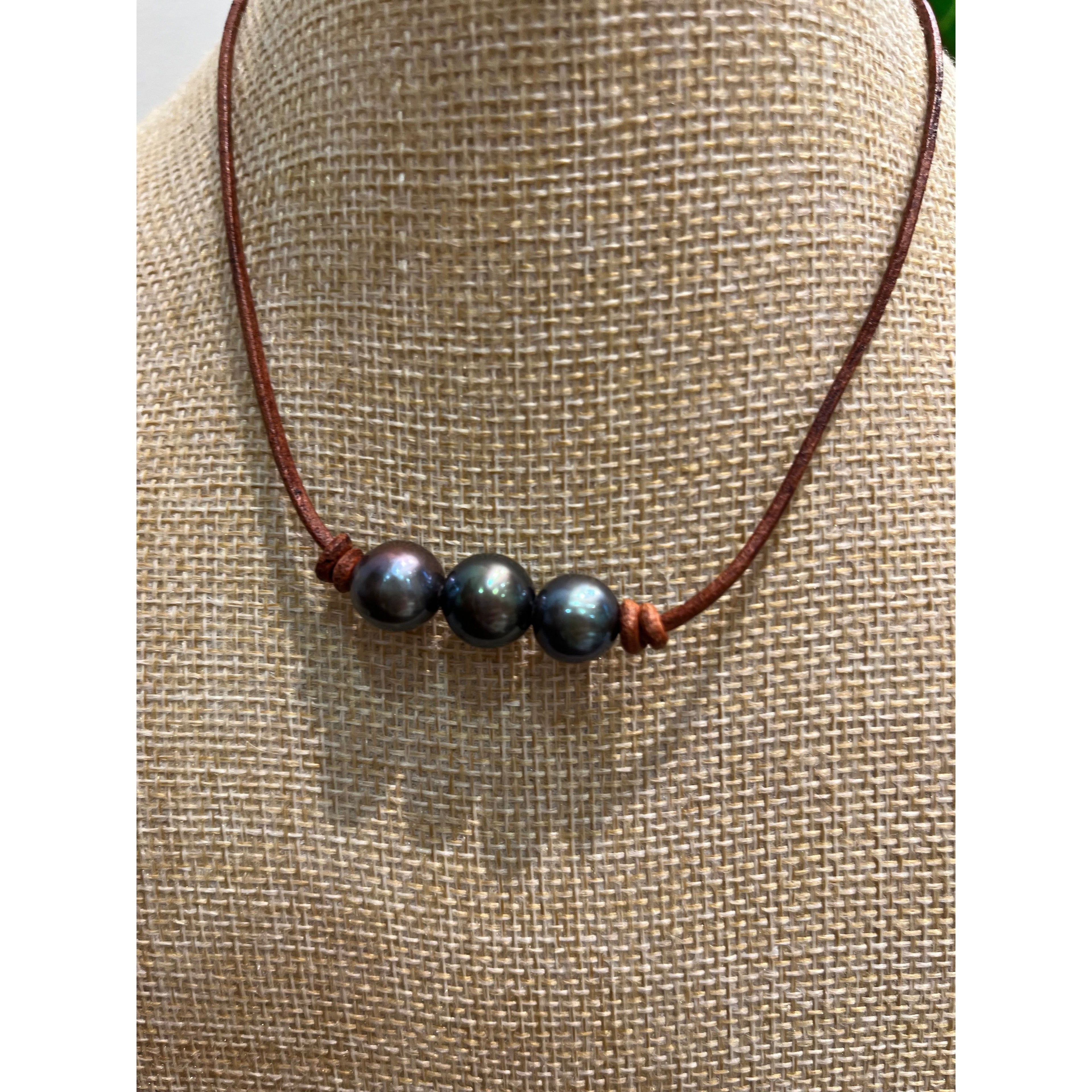 Dark Pearls on light leather choker / necklace