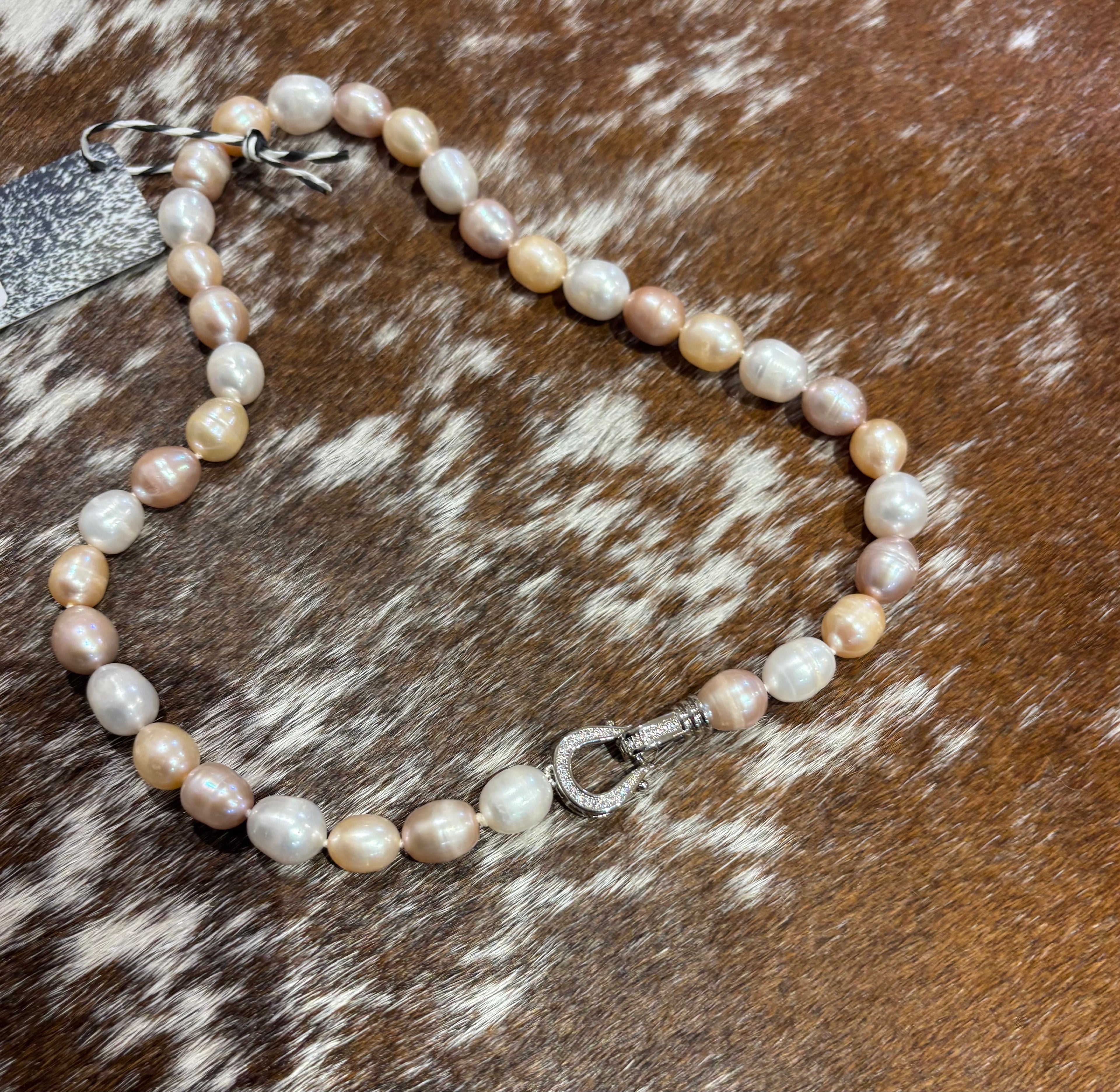 Natural Pearl necklace