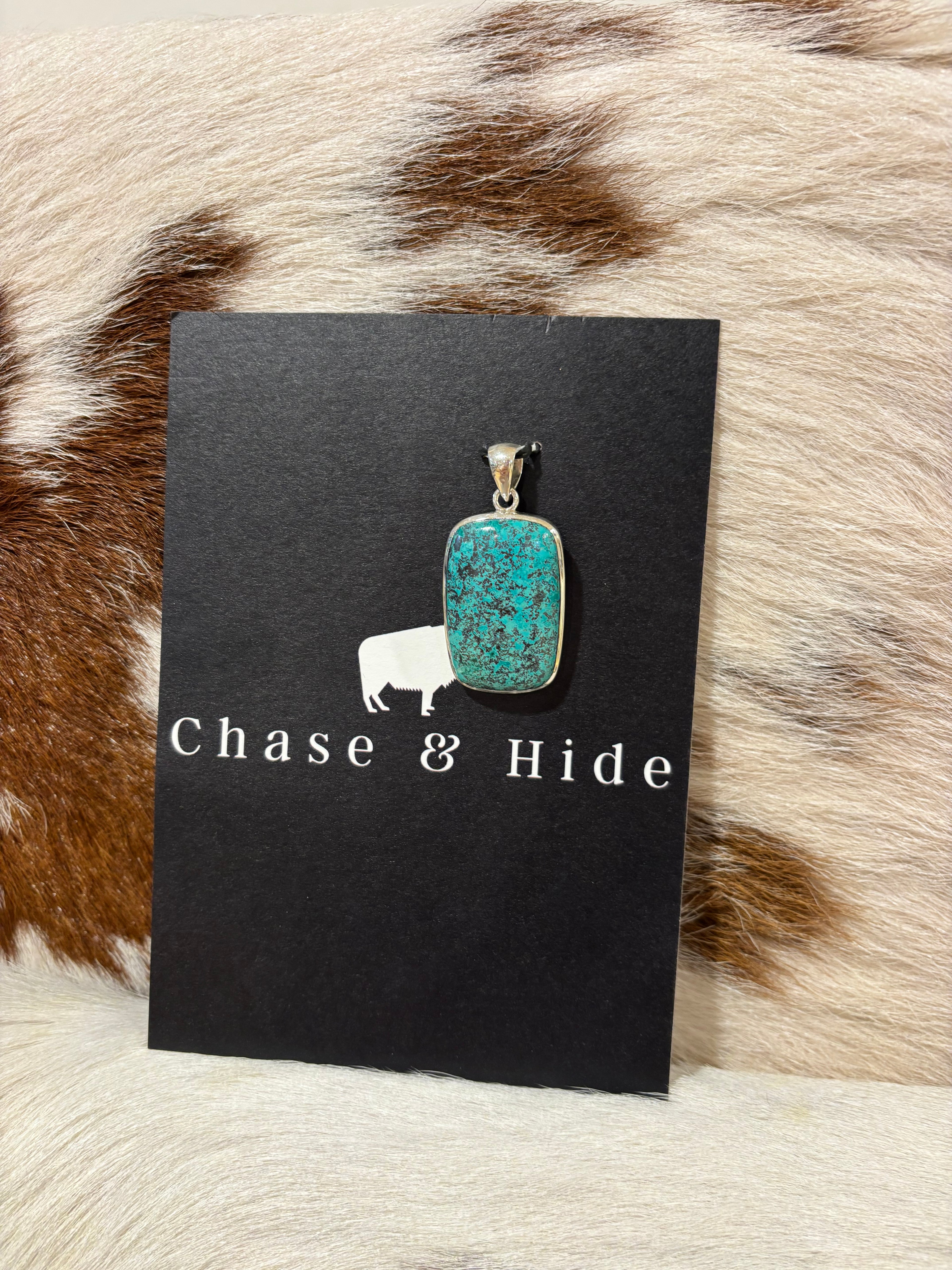 Turquoise cabochon pendant