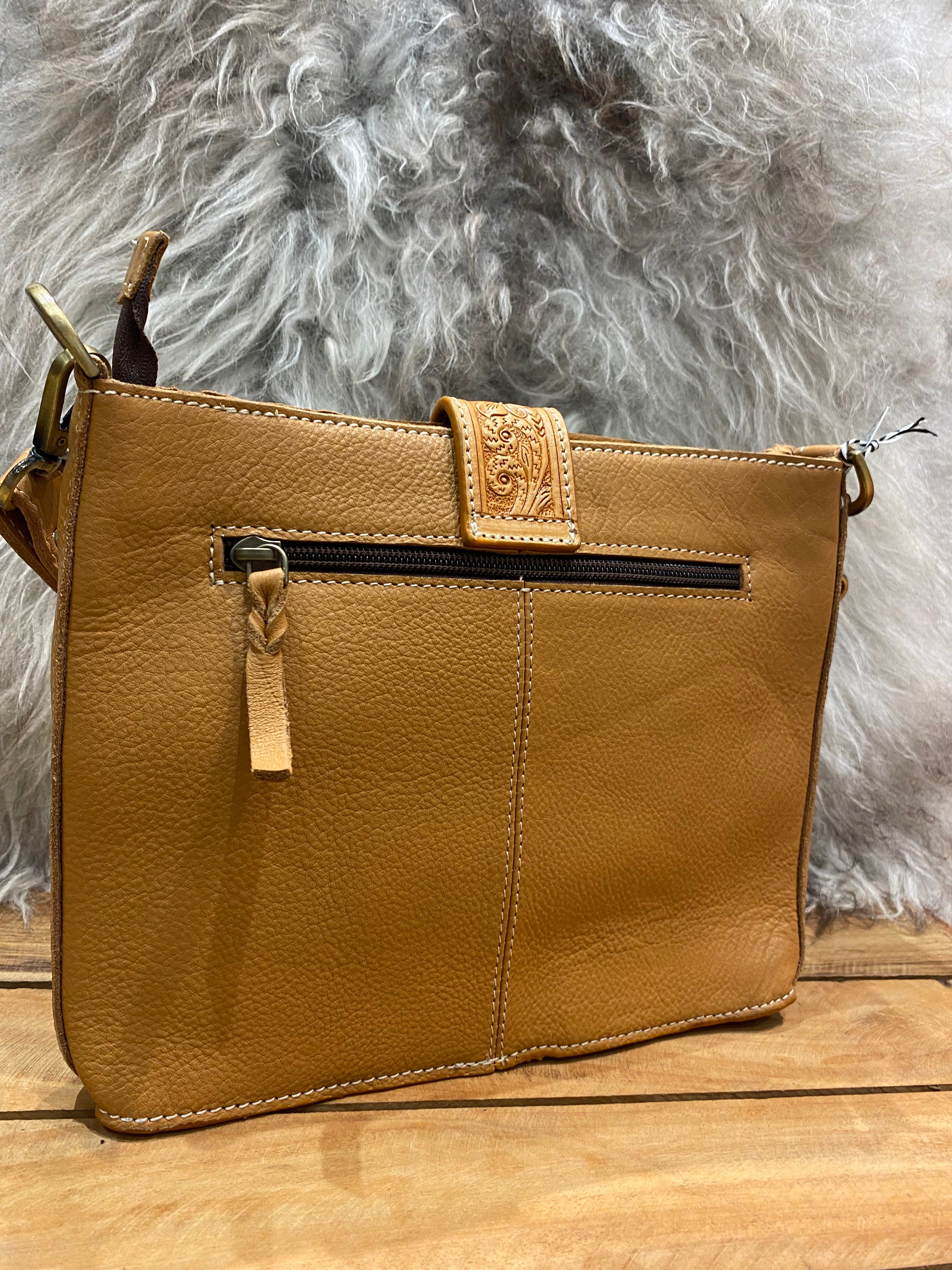 The Maracay Handbag