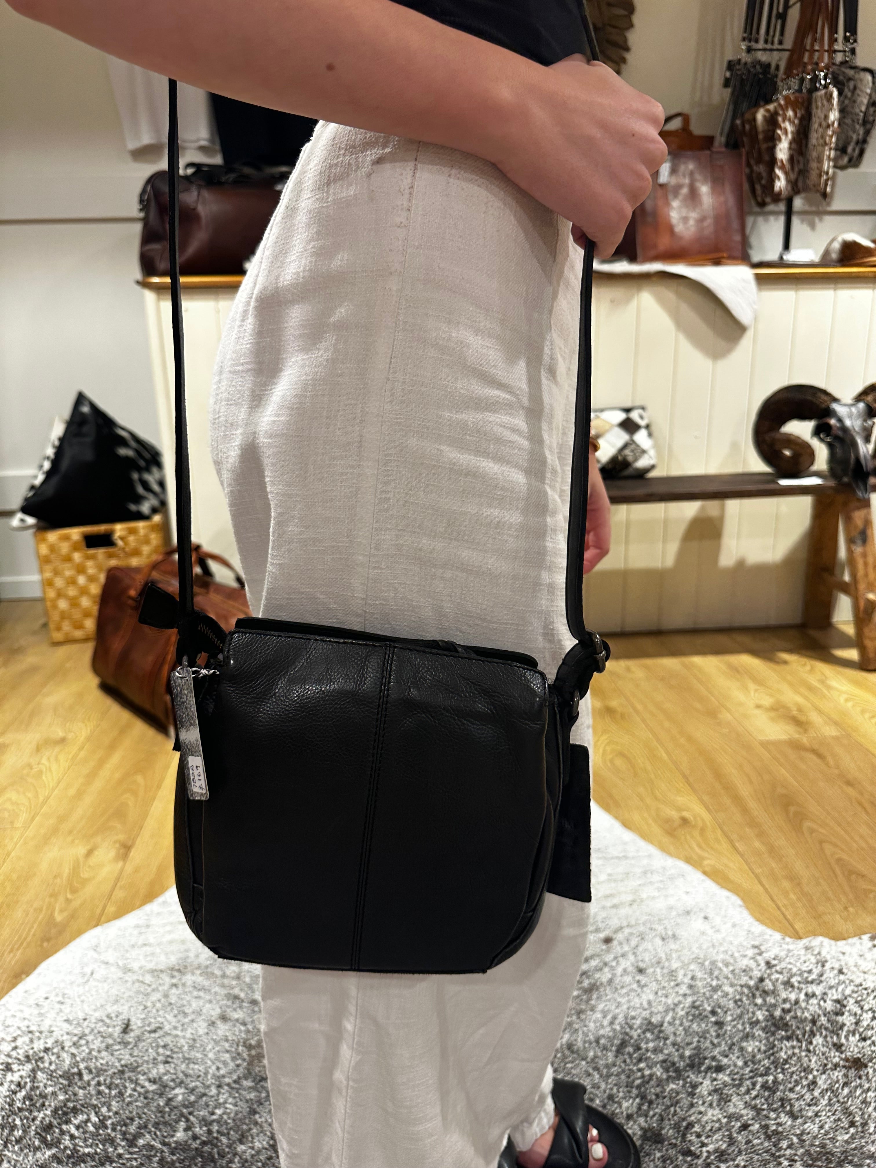 Vintage Leather Cross Body bag
