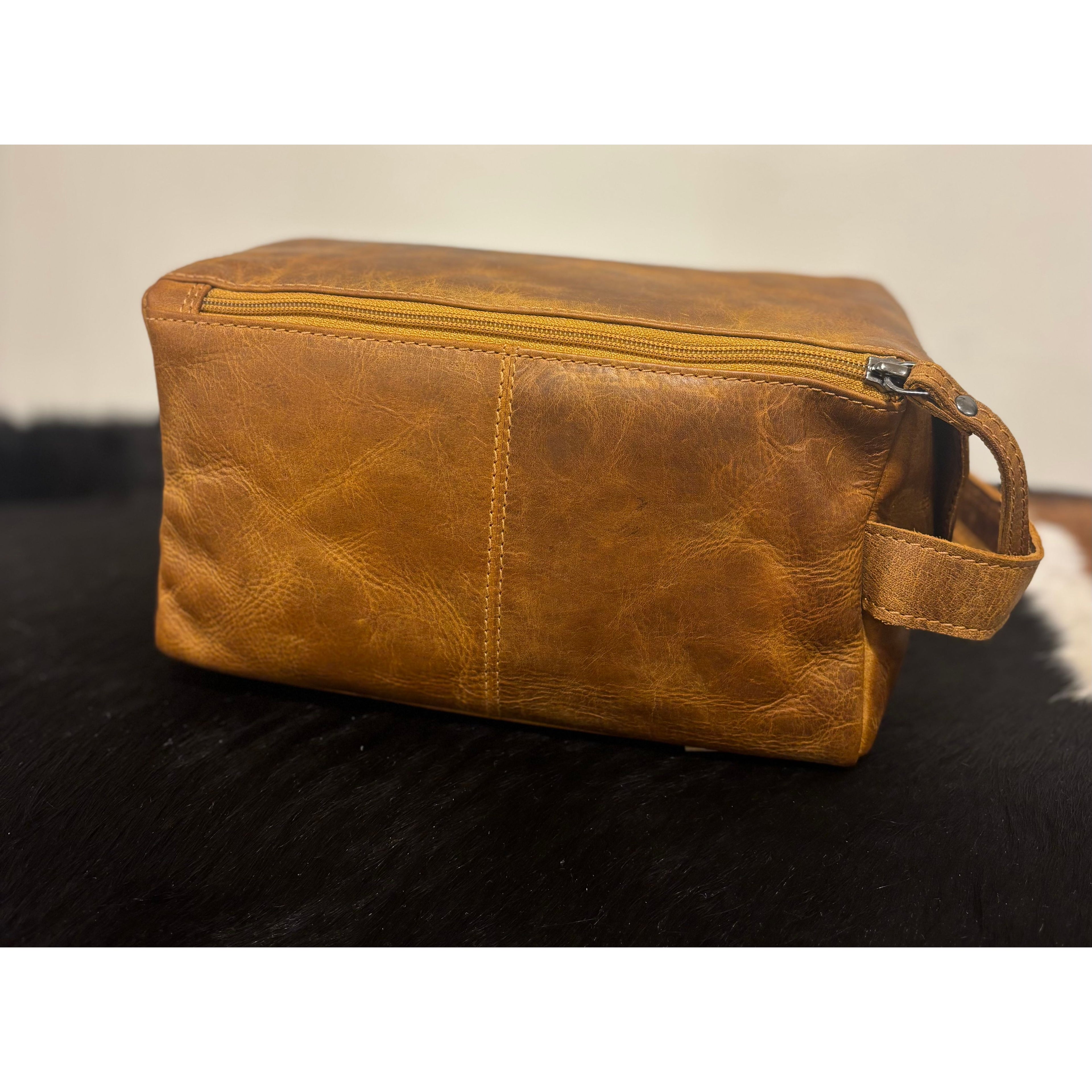 Darwin Toiletry Bag