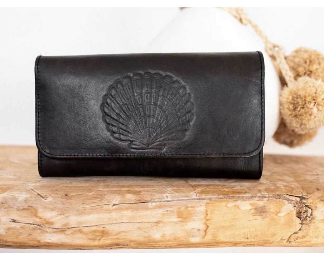 Black Shell Wallet