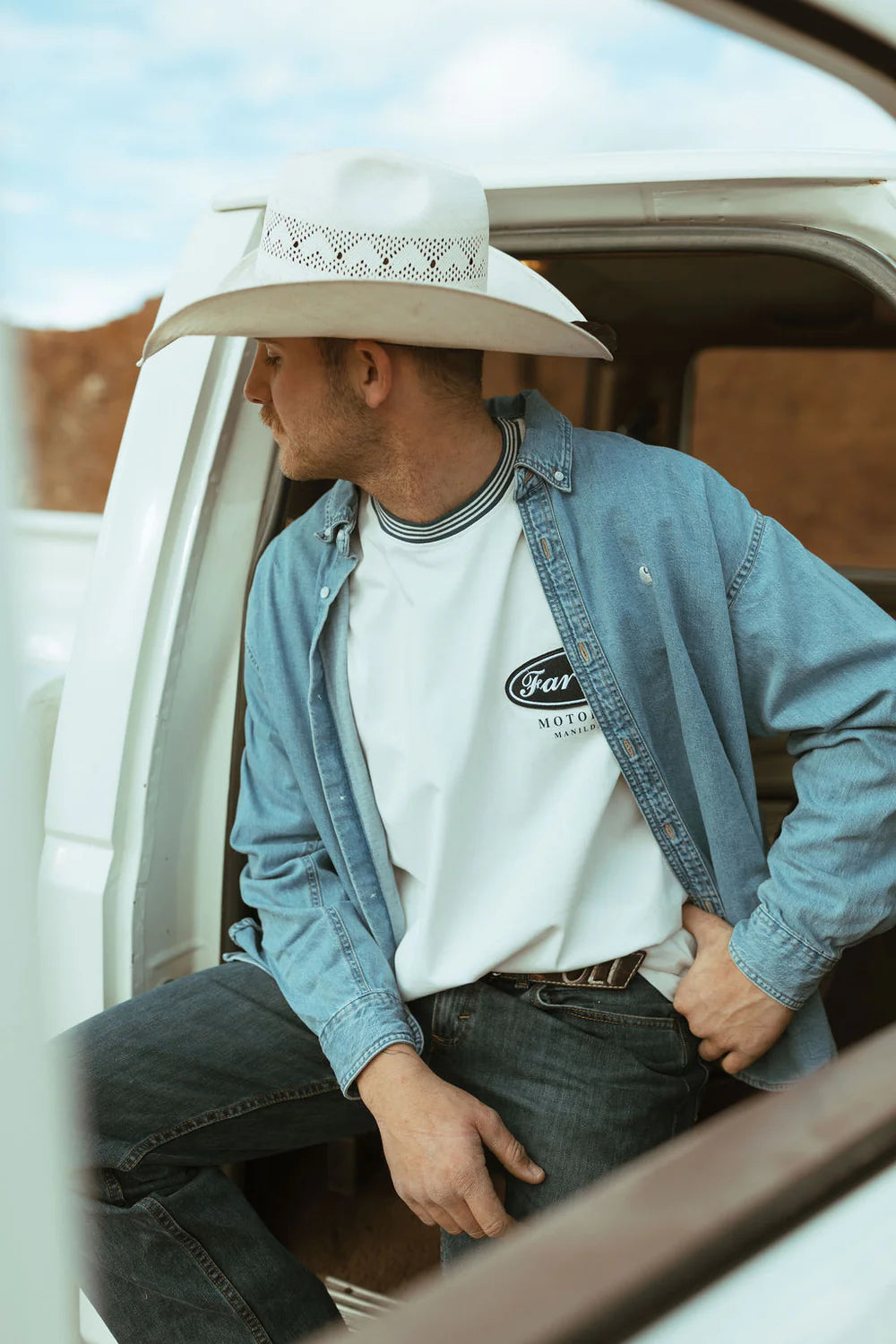 FAR MER Motor Club Box Tee unisex