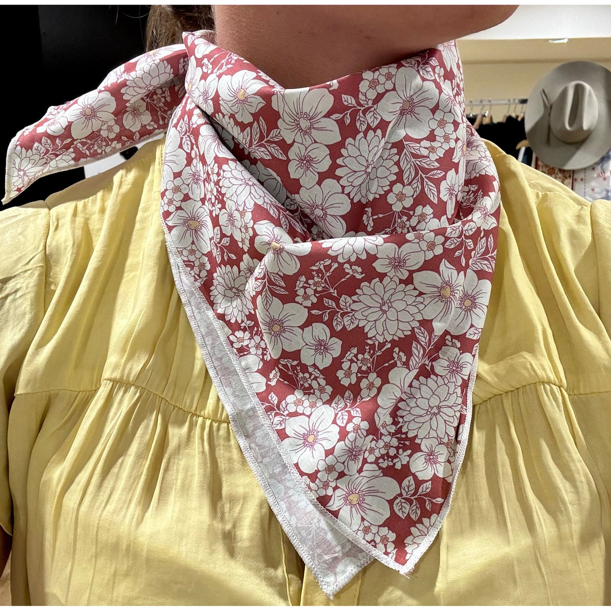 Wild Rags Foral