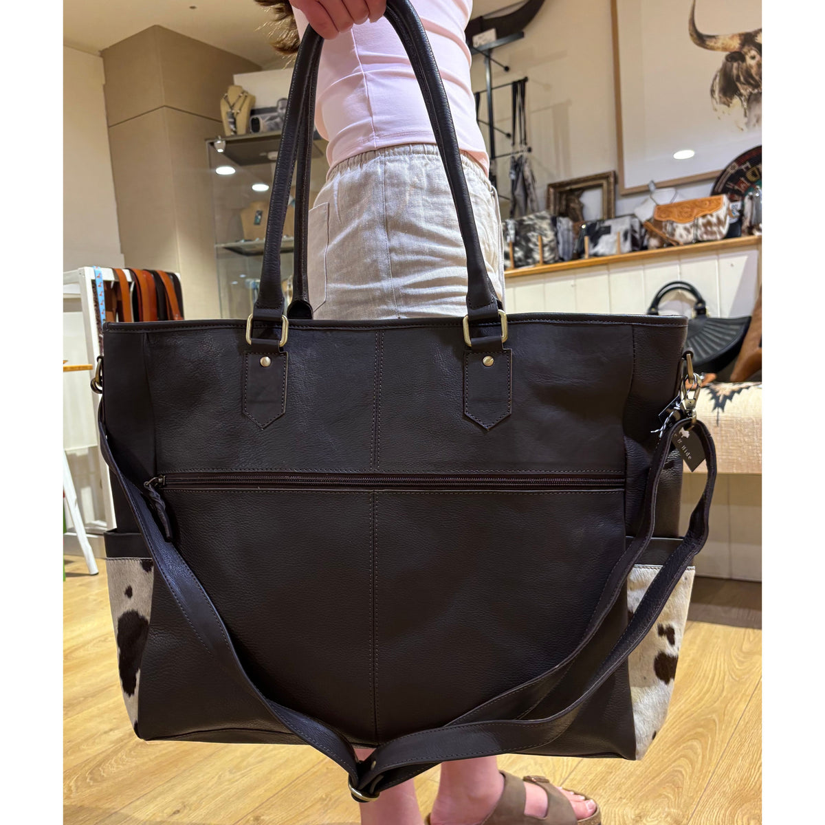 Cowhide and tooling leather nappy / Large Bag