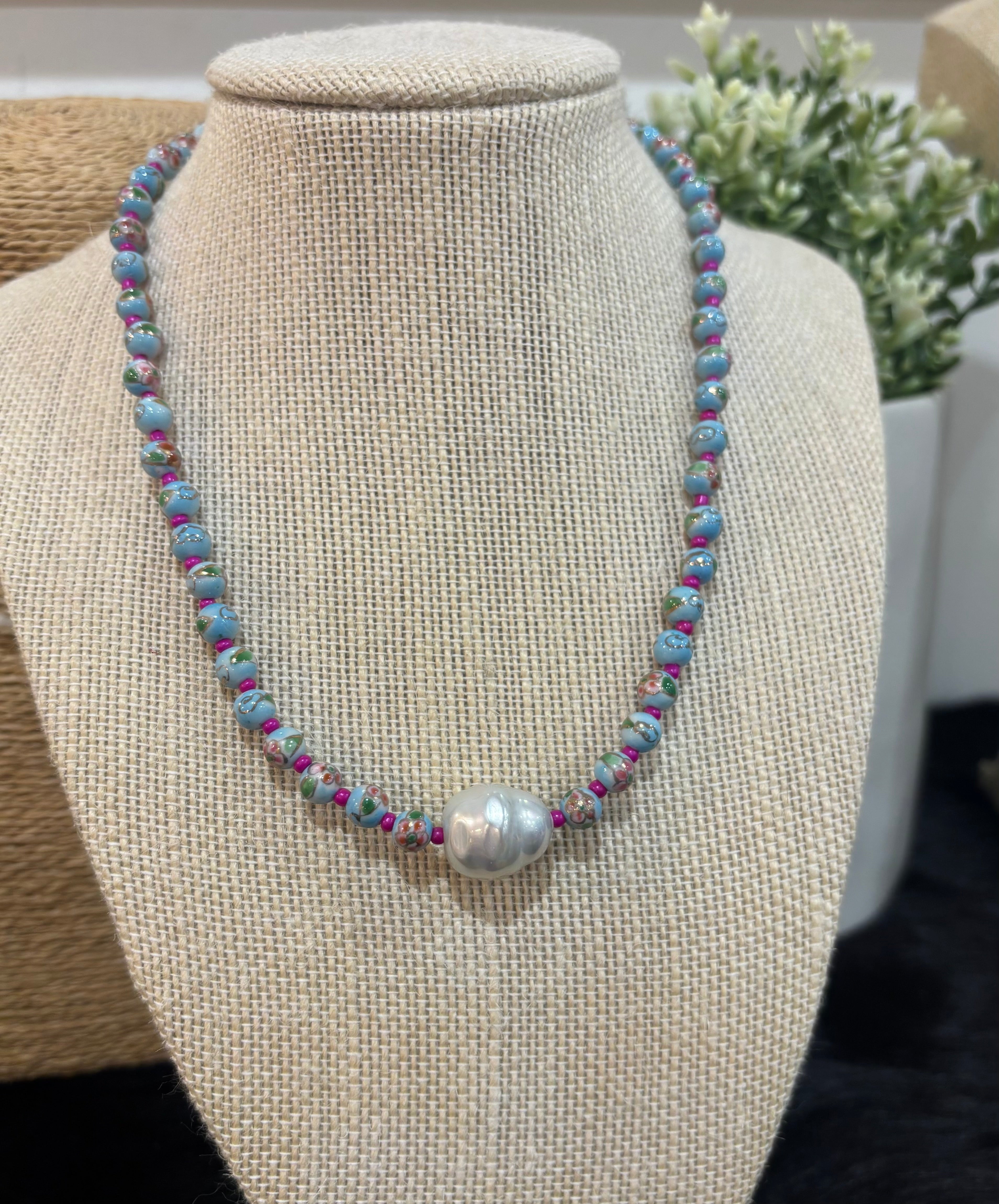 Hand painted porcelain Spanish Pearl Necklace