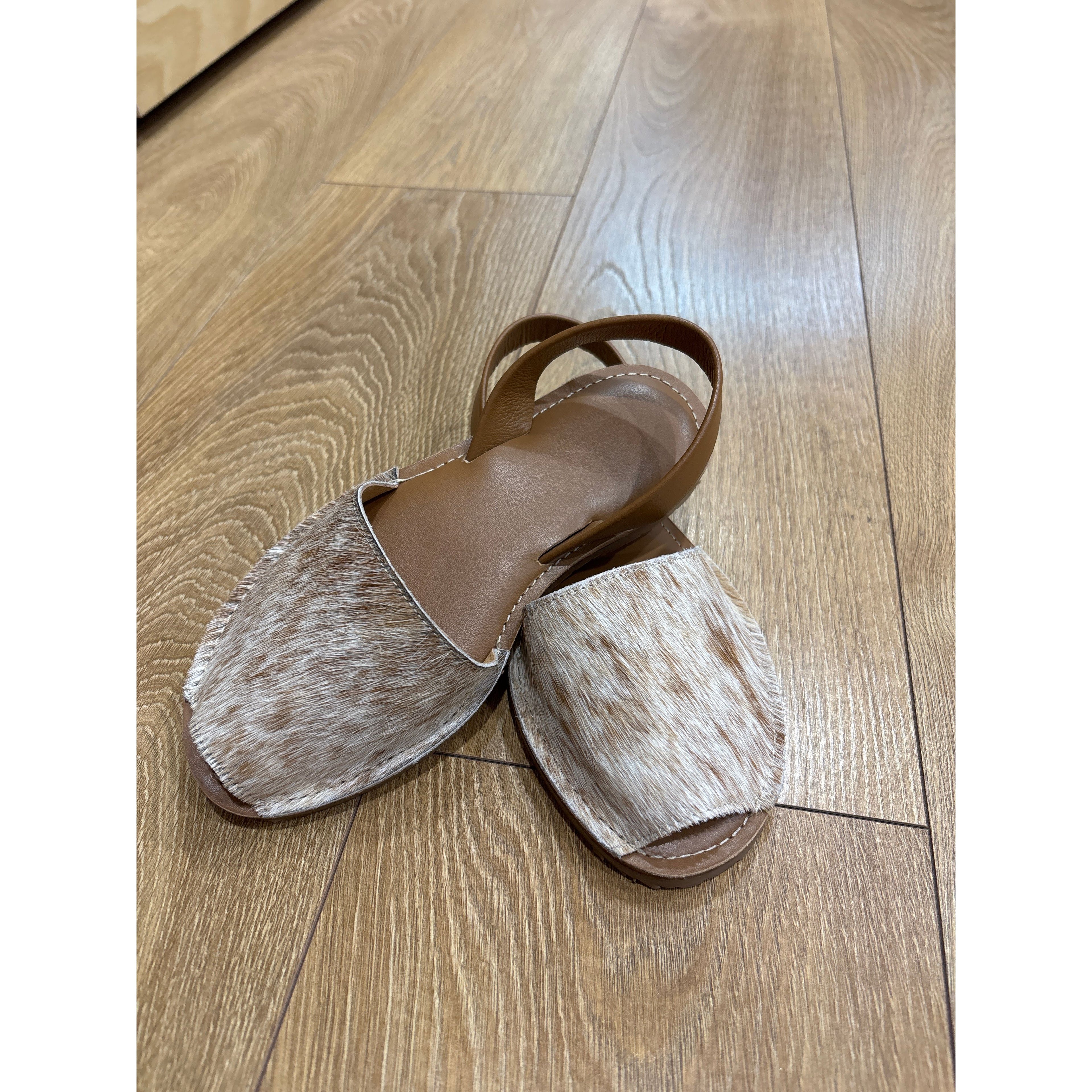 Cowhide Shoes Sling back