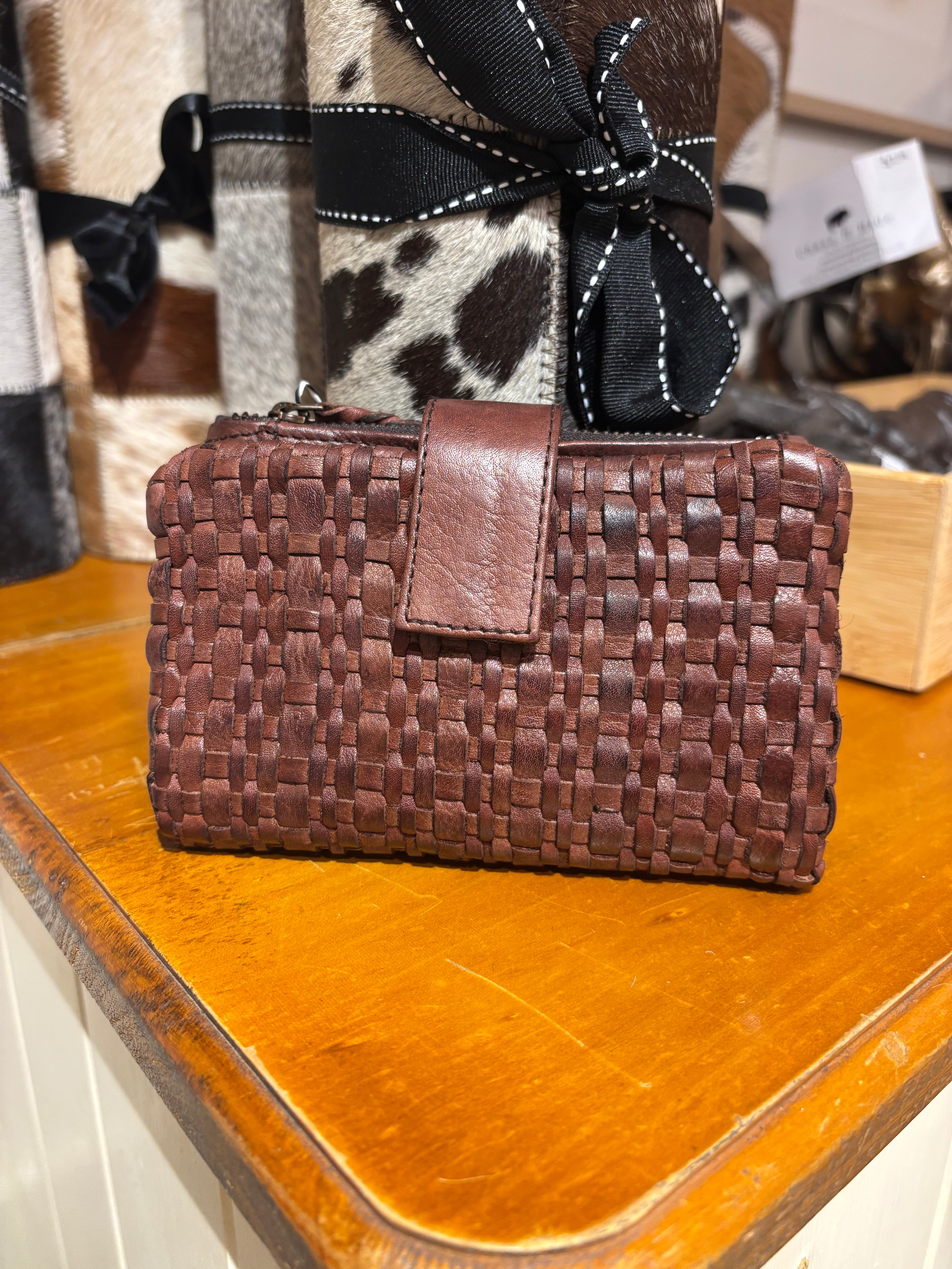 Woven washed leather small fold wallet