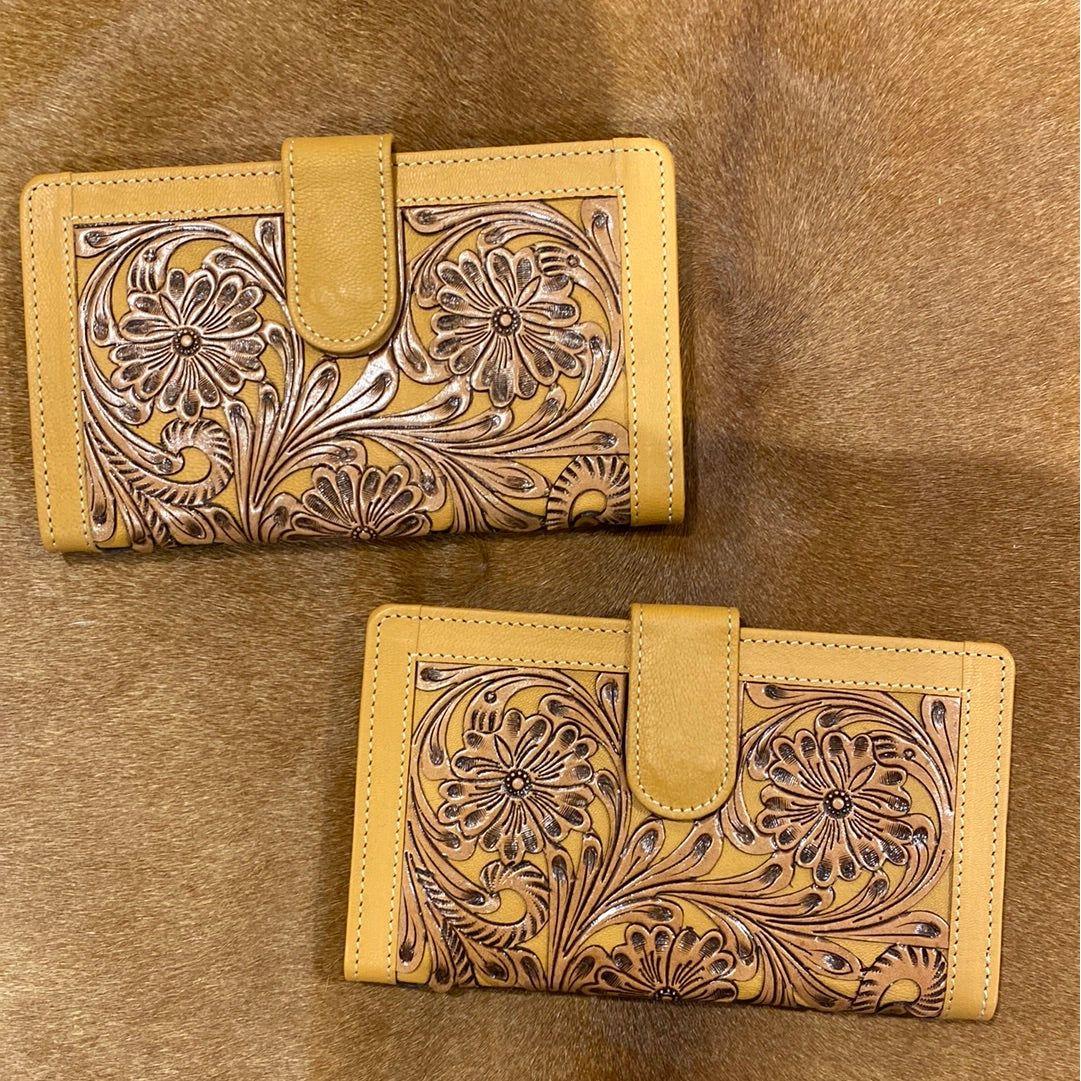 Tooled Leather detailed Wallet with clip