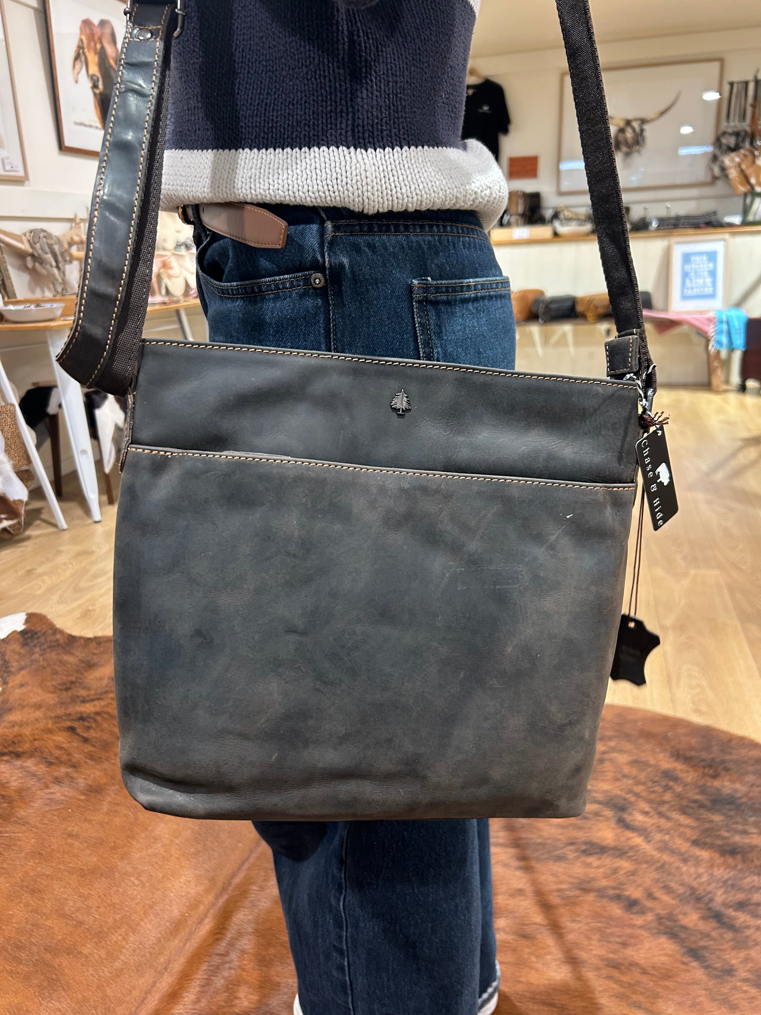 Leather Crossbody - GW001