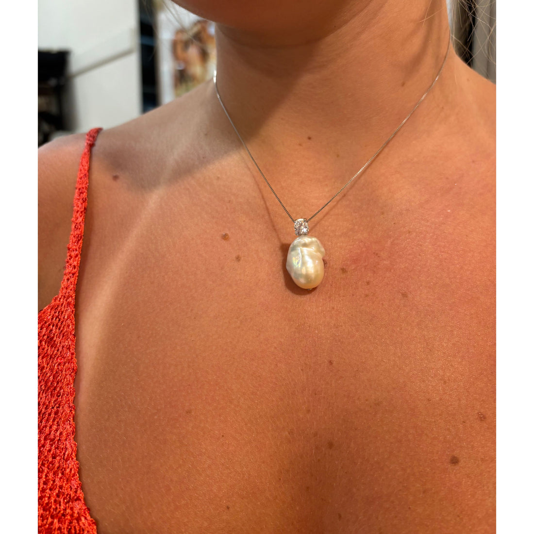 Large Baroque Pearl necklace