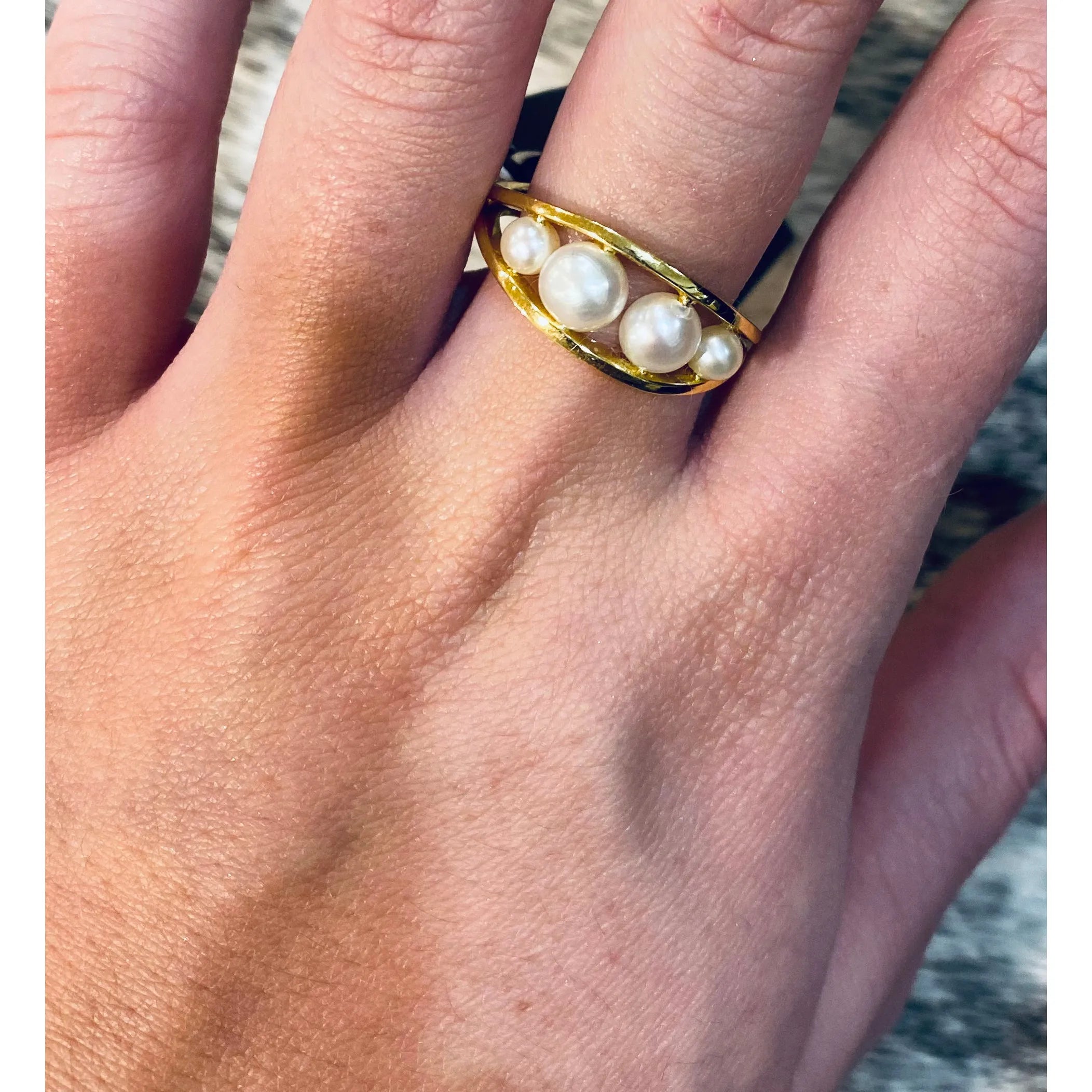 Freshwater Pearl and Yellow Gold Ring