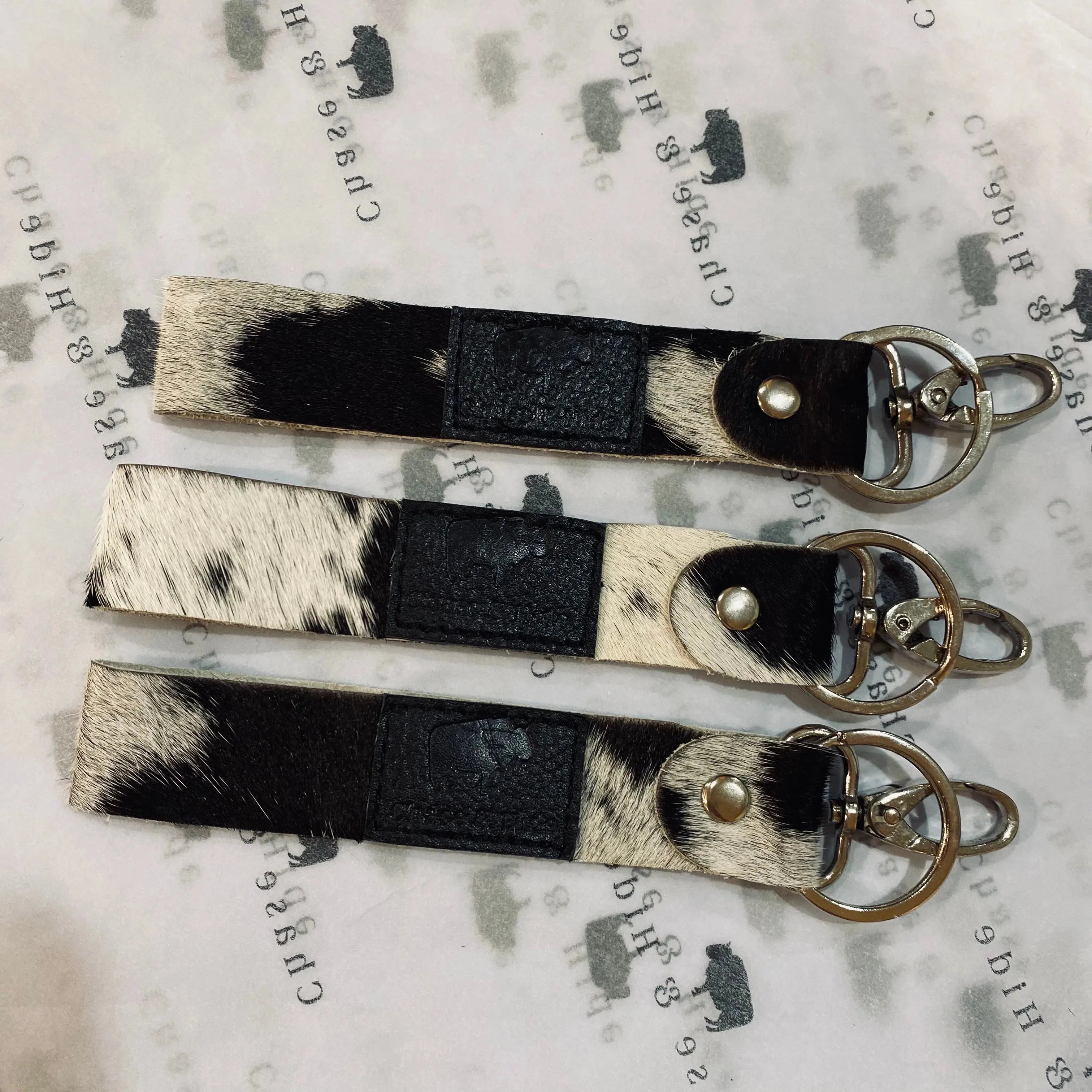 Long Black Chase & Hide Key Chain: ASSORTED