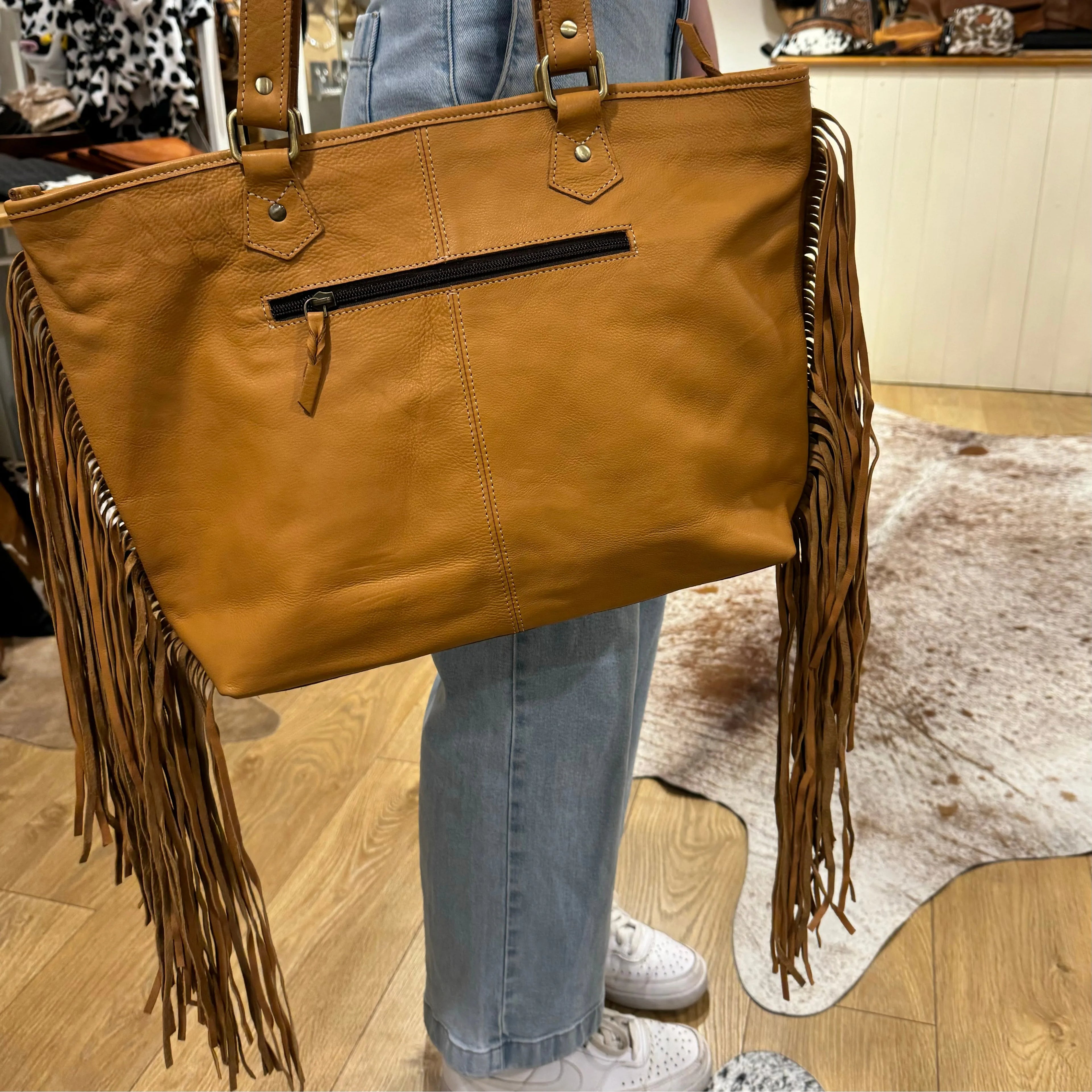 The Yellowstone Handbag with turquoise detail