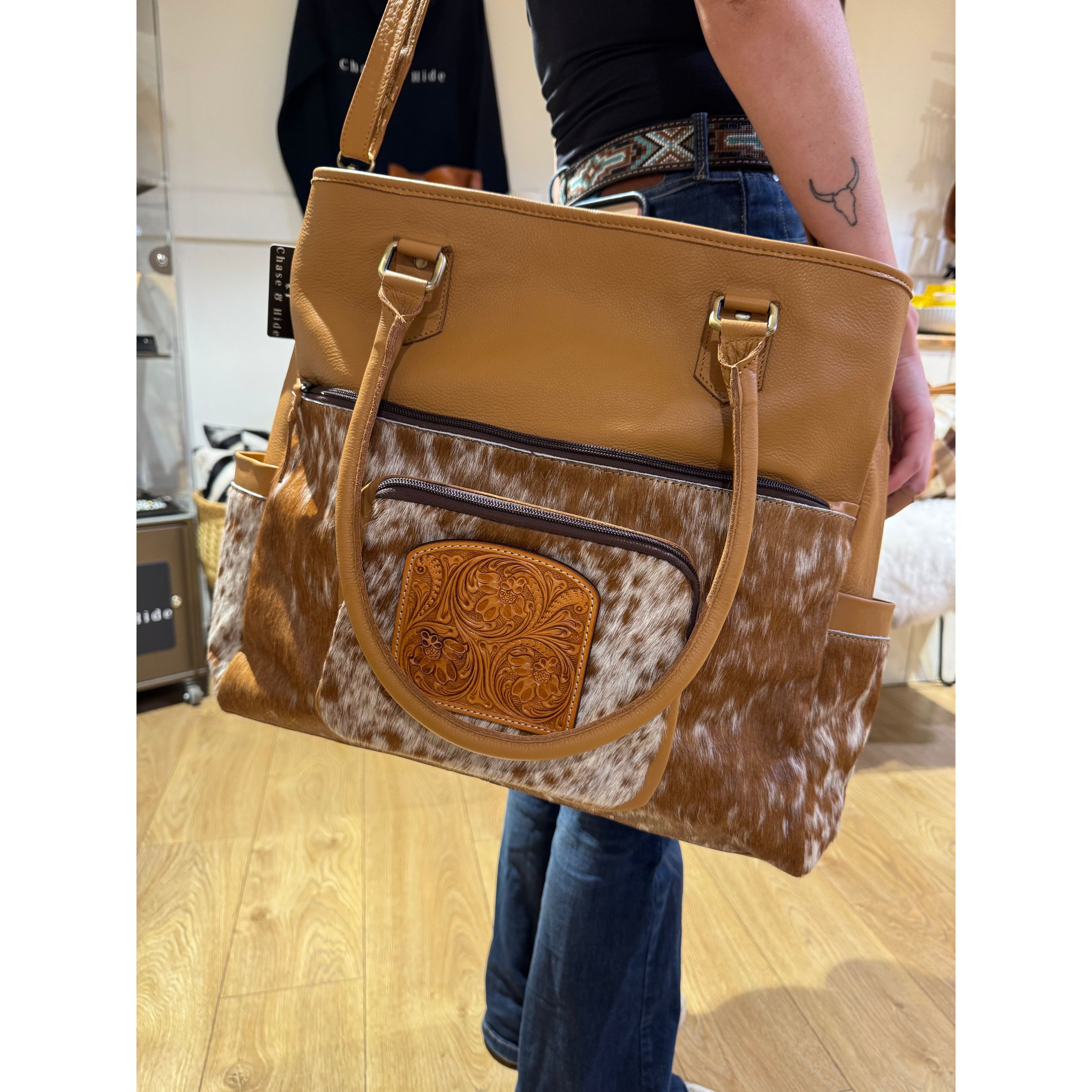 Cowhide and tooling leather nappy / Large Bag