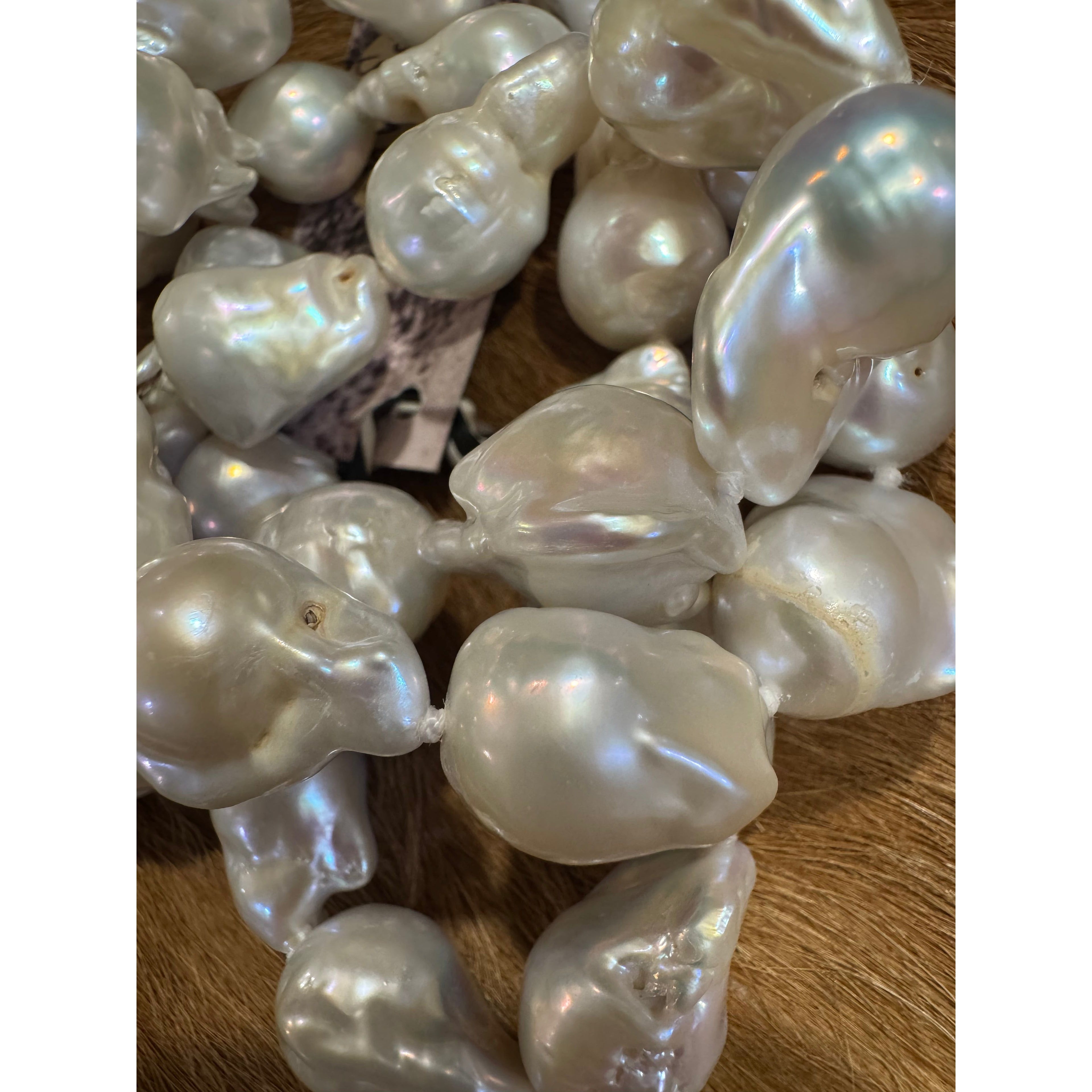 Baroque 32” inch length necklace