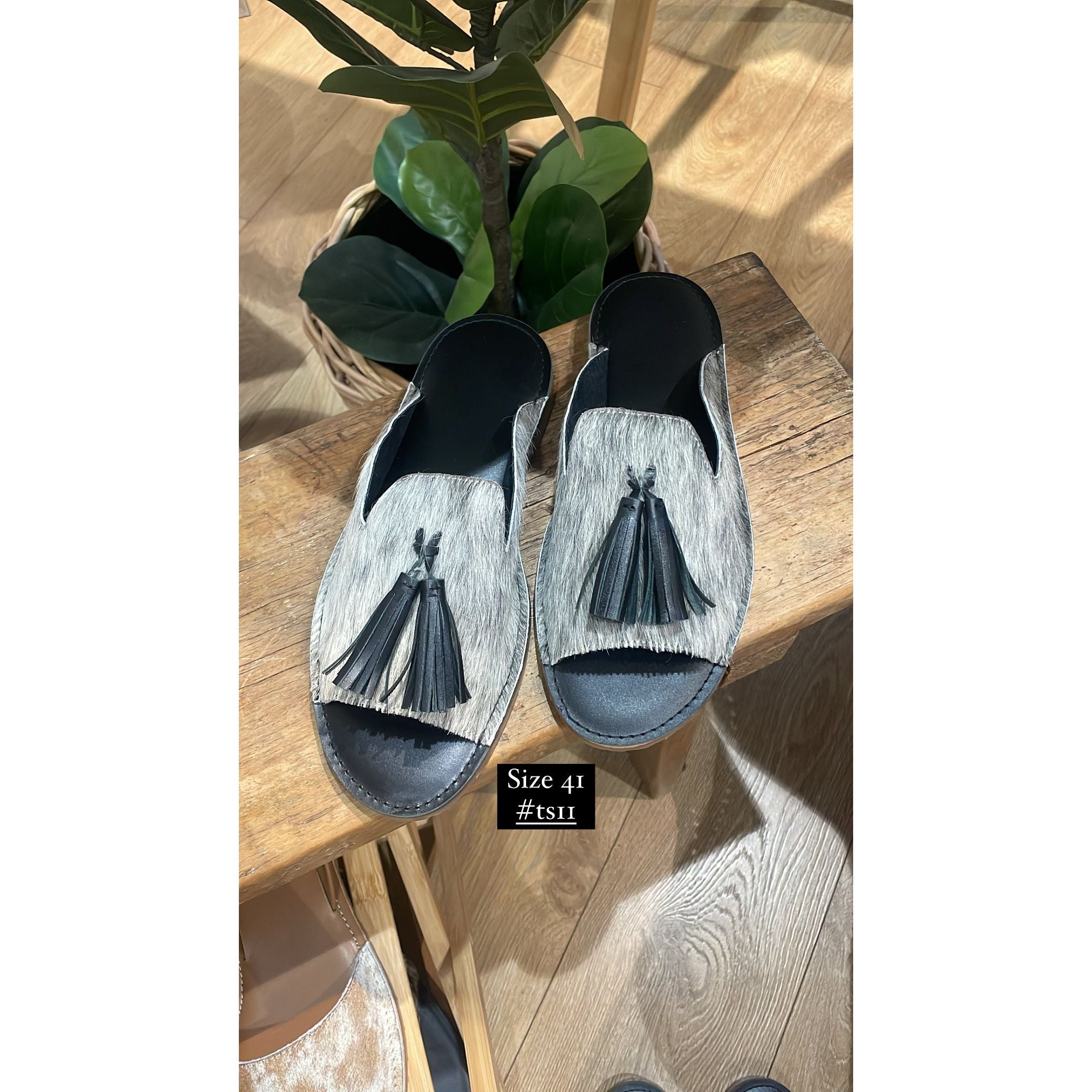 Hide Slide Shoes