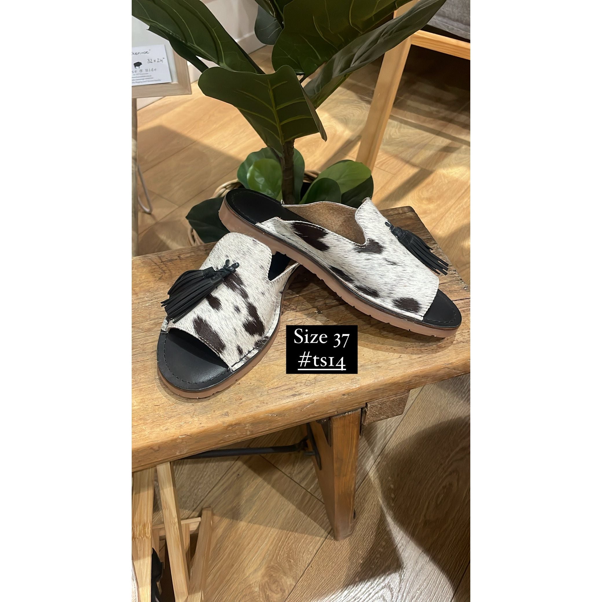 Hide Slide Shoes